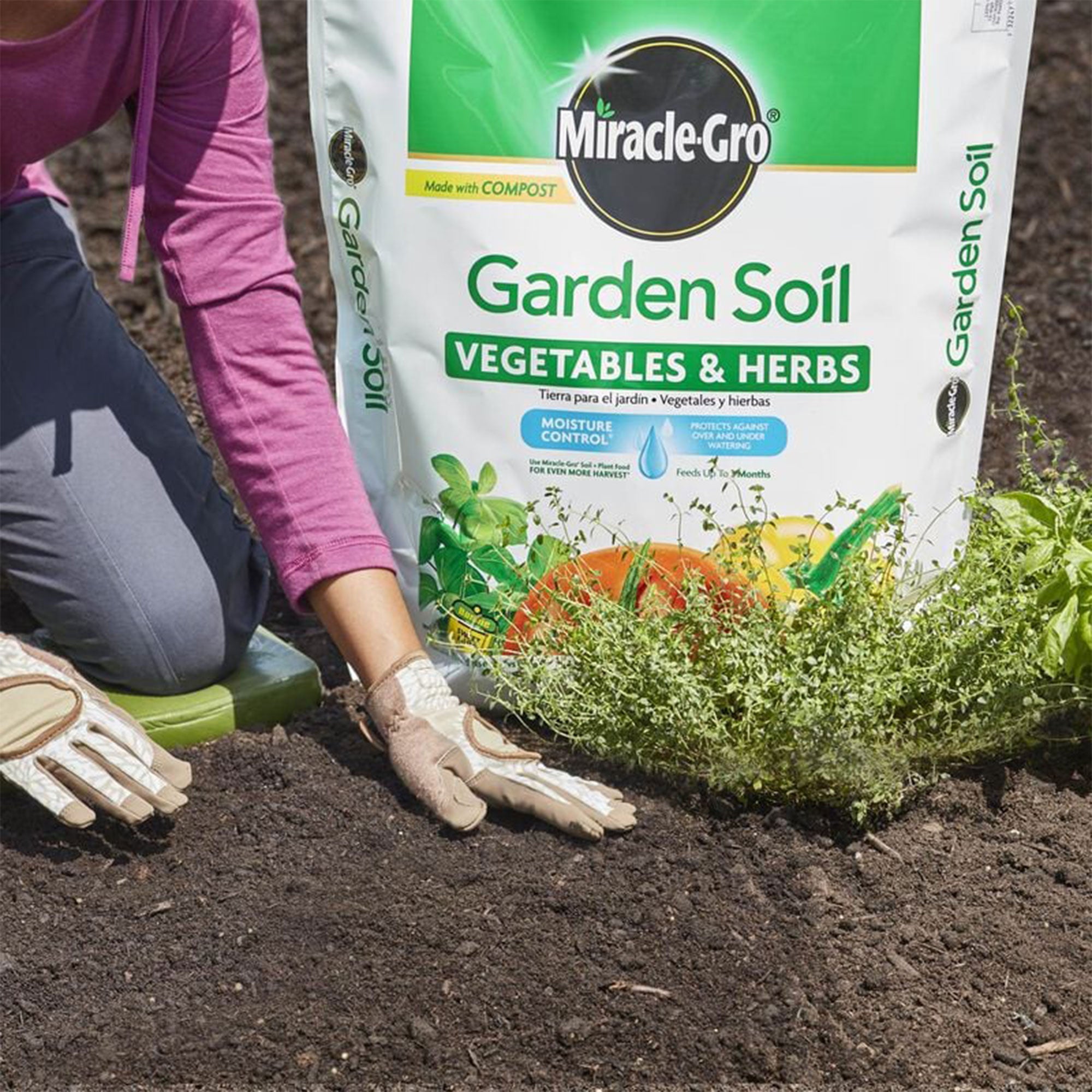 Miracle-Gro 3 Pack Garden Soil In-Ground Vegetable and Herb Gardening, 1.5 Cu Ft