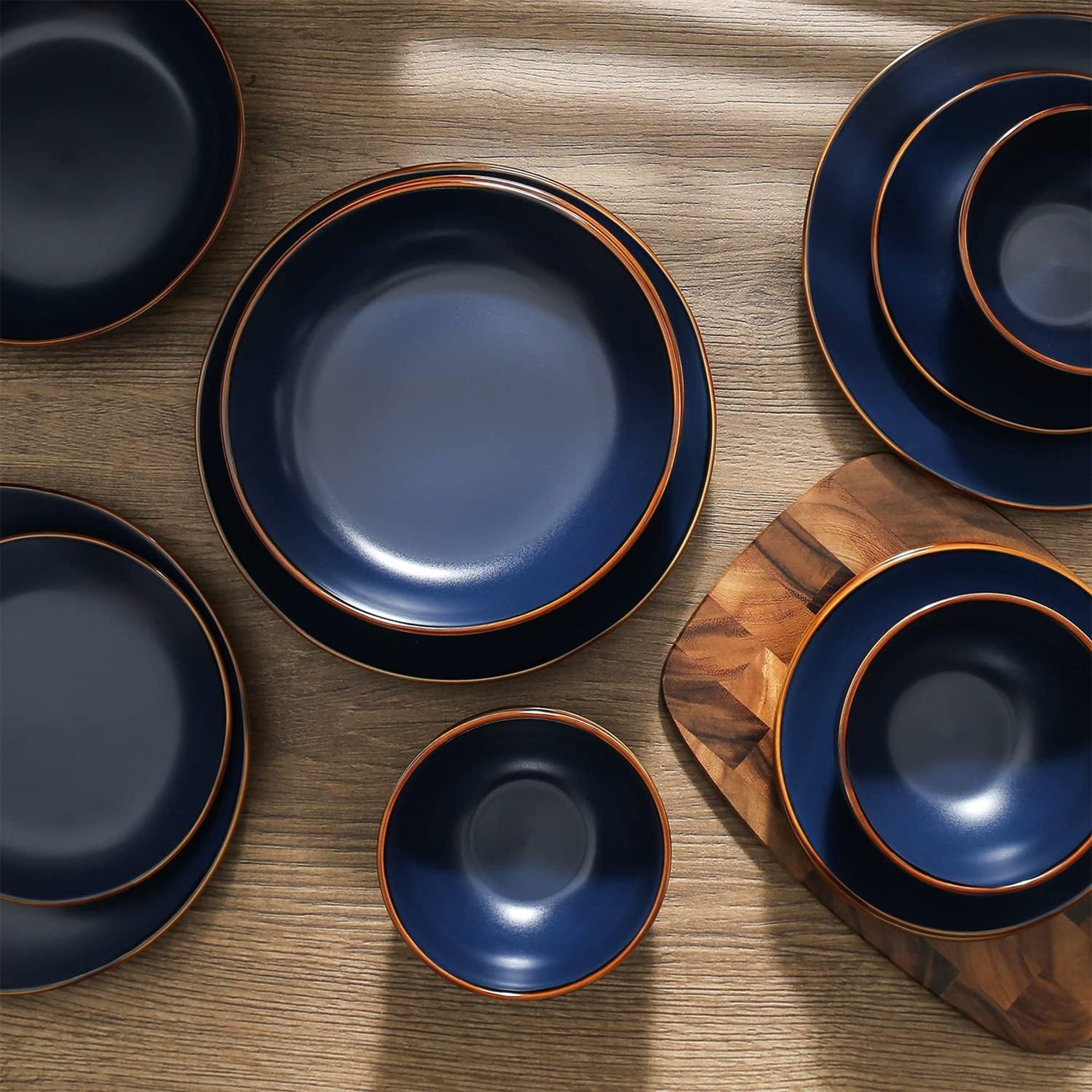 Stone Lain Brasa Modern Stoneware 32 Piece Dinnerware Set, Service for 8, Blue