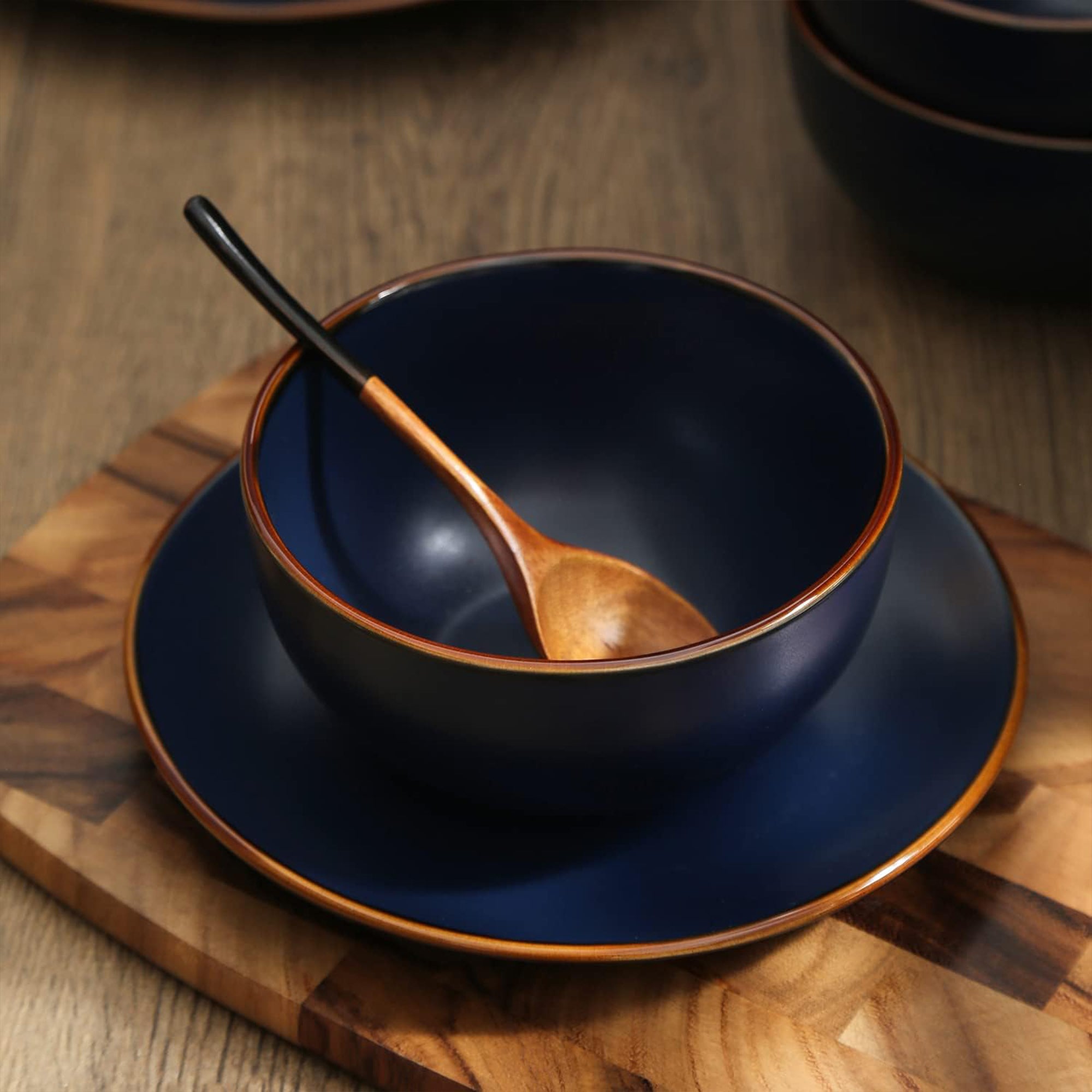 Stone Lain Brasa Modern Stoneware 32 Piece Dinnerware Set, Service for 8, Blue
