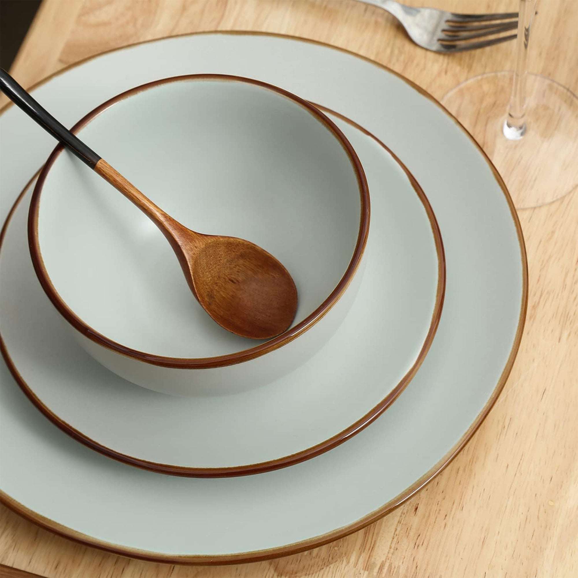 Stone Lain Stoneware 16pc Dinnerware Set, Service for 4, Light Green (Open Box) - VMInnovations