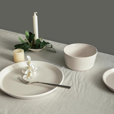 Stone Lain Albie Stoneware 16 Piece Dinnerware Set, Service for 4, White Speckle - VMInnovations