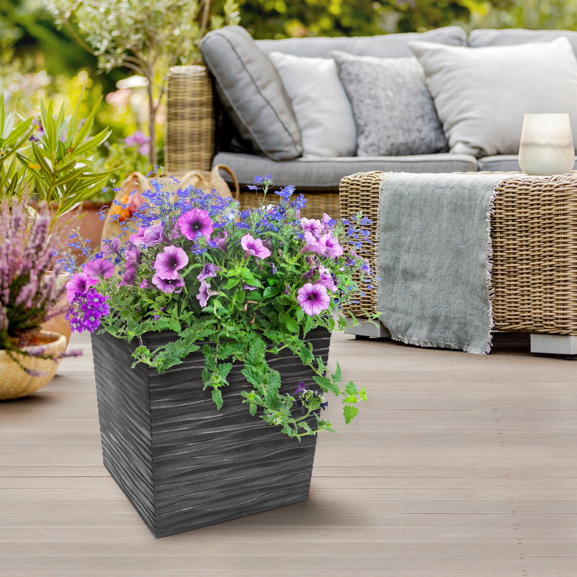 Tierra Verde 14" Citadel Serenity Outdoor Planter, Self Watering Design, Black - VMInnovations