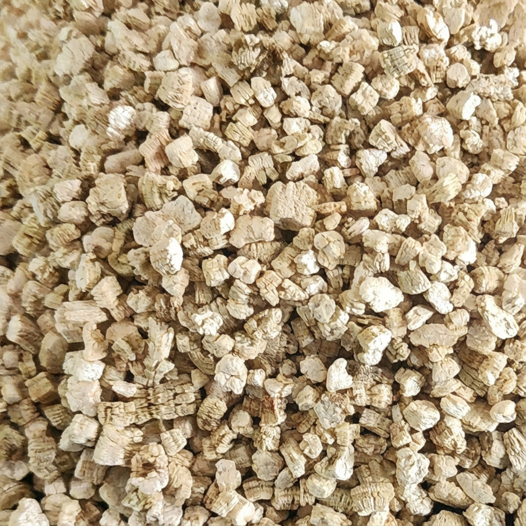 PVP Industries Horticultural Coarse Vermiculite, Natural & Odorless Mix, 4 Cu Ft