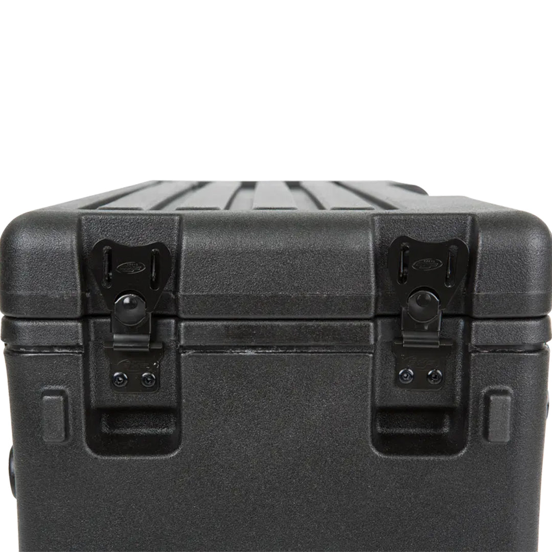 SKB 4U rSeries Rolling Rack Integrated Back Wheels 1-Touch Pull Handle(Open Box)