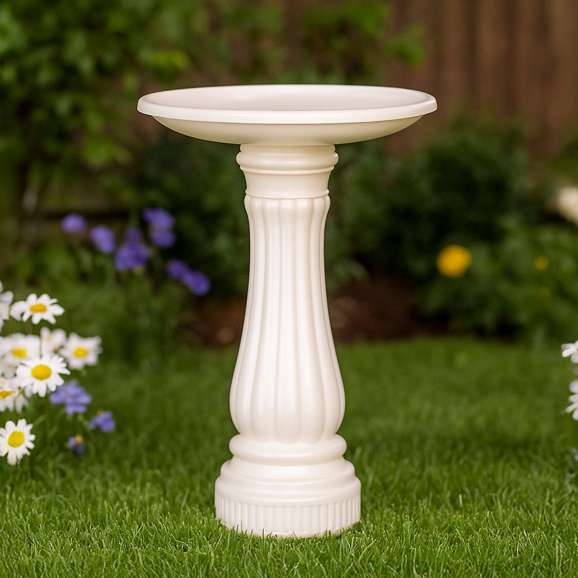 Union Products 17" Round Bird Bath, Outdoor Lawn and Garden Accessories (Used)
