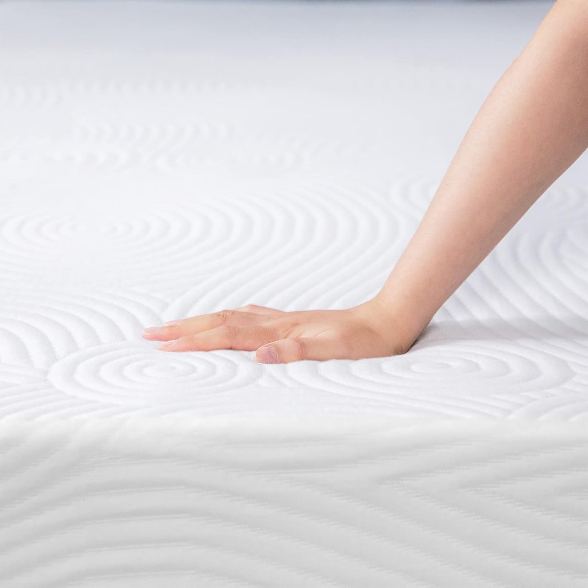 Mellow 10-Inch Cooling Gel-Infused Memory Foam Bed Mattress, Medium-Firm, Queen (Open Box)