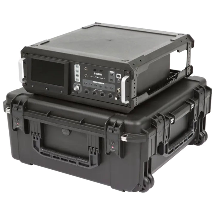 SKB iSeries 3U Fly Rack, Waterproof Polypropylene Hard Case, 20" (Open Box)