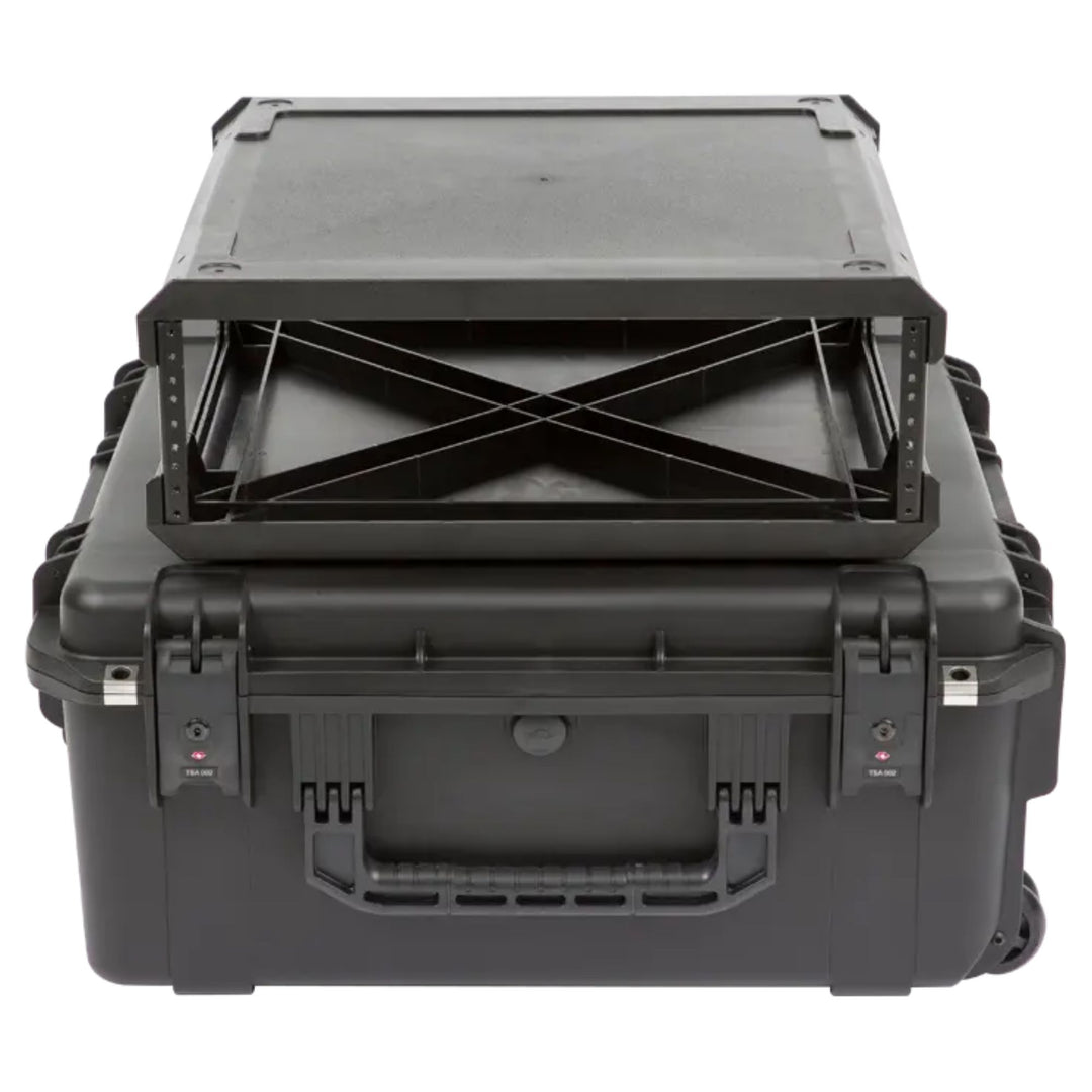 SKB iSeries 3U Fly Rack, Waterproof Polypropylene Hard Case, 20" (Open Box)