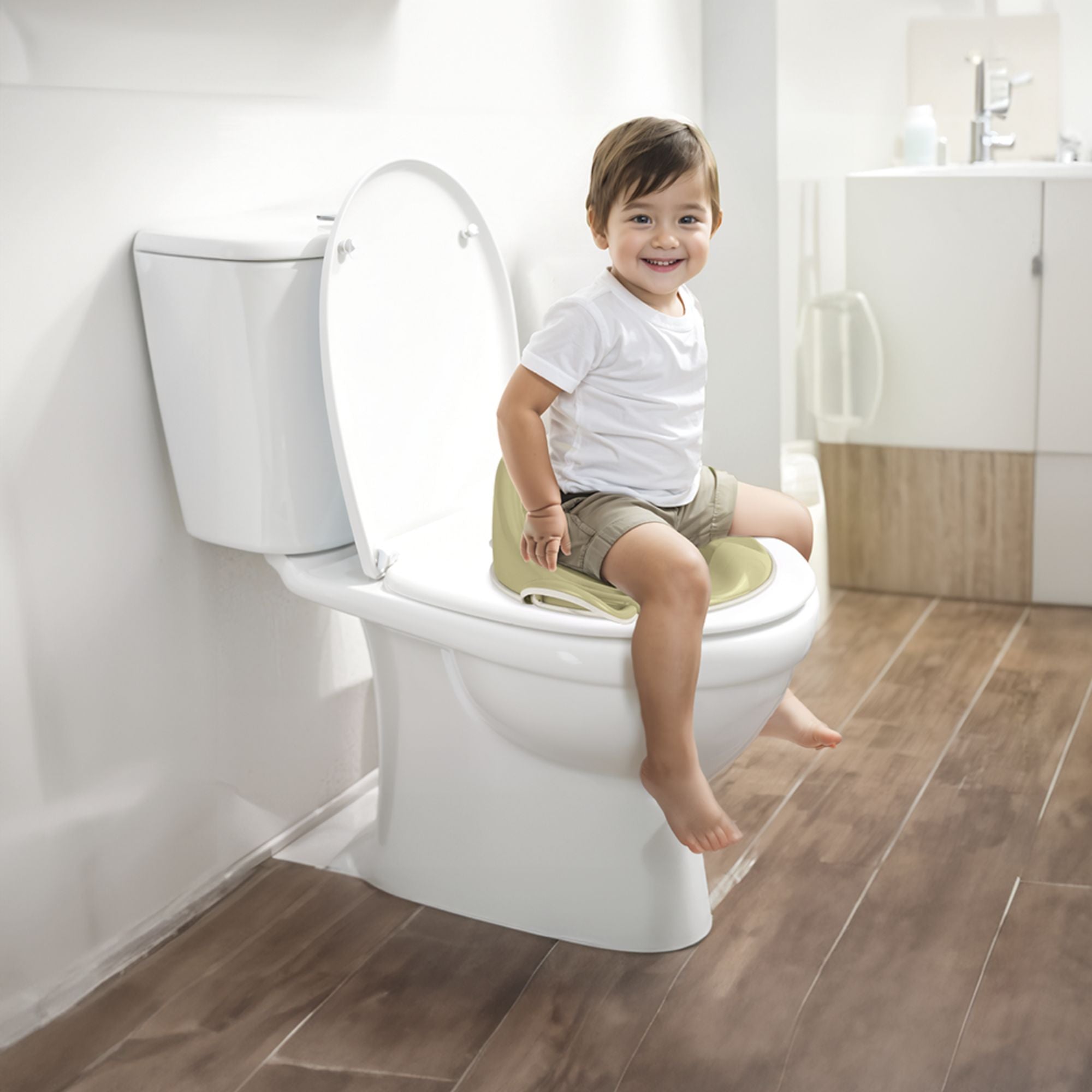 Dolu Nuve Toddler Toilet Training Seat Insert with High-Arched Backrest, Green - VMInnovations