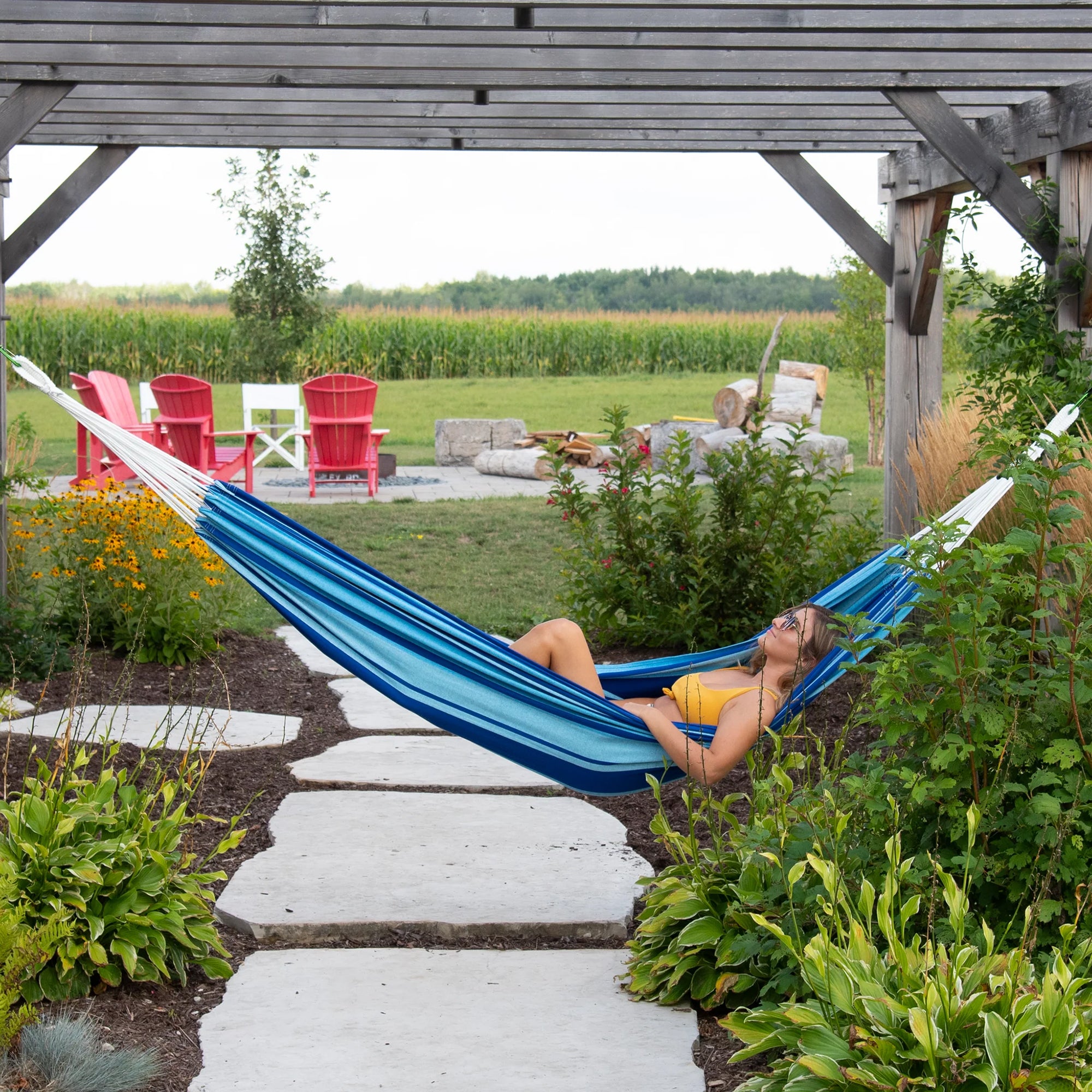 Vivere Brazilian Style Double Cotton Hammock Outdoor Hanging Daybed (Open Box)