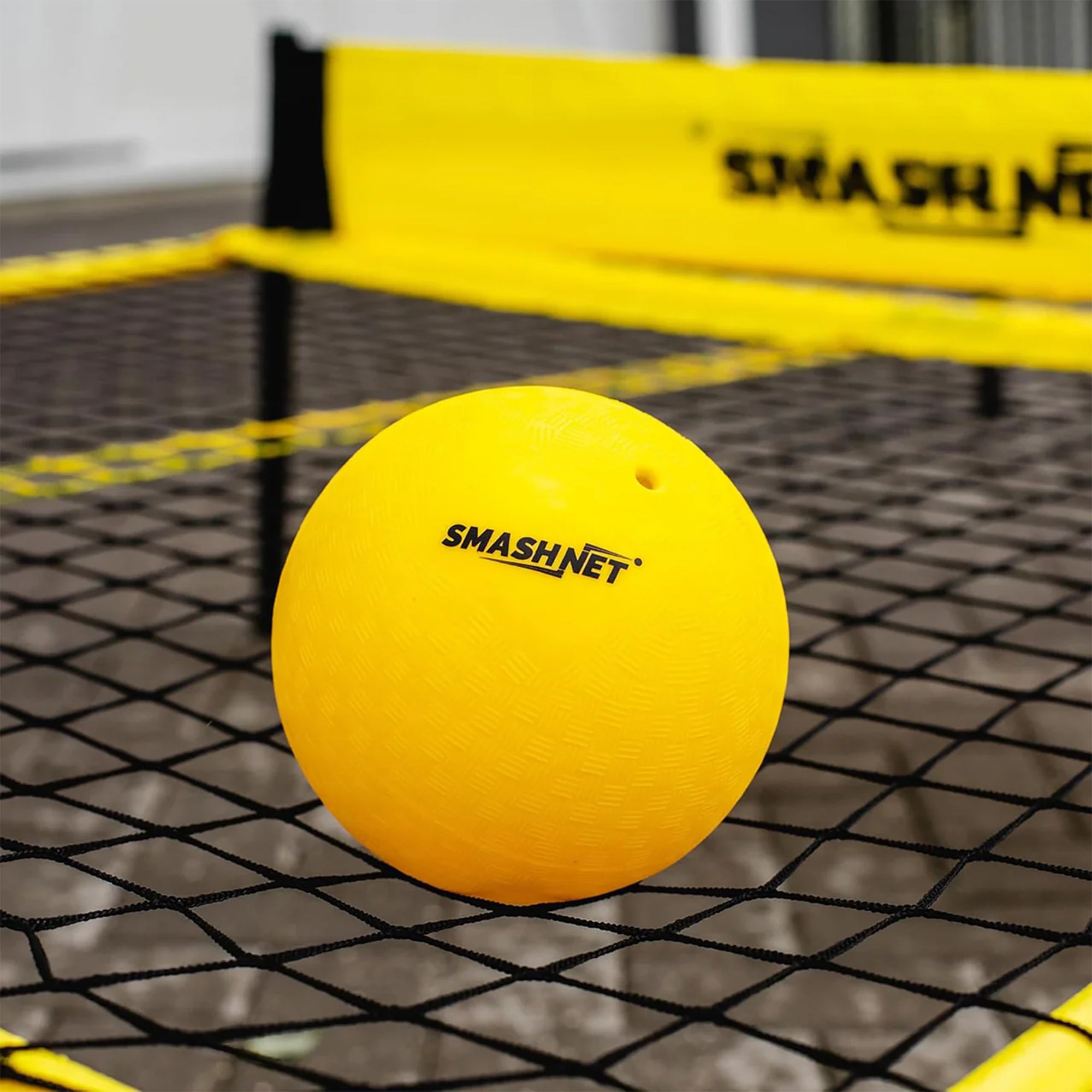 Vivere SMASHNET Outdoor Family Backyard Play Volleyball Tennis GameSet(Open Box)