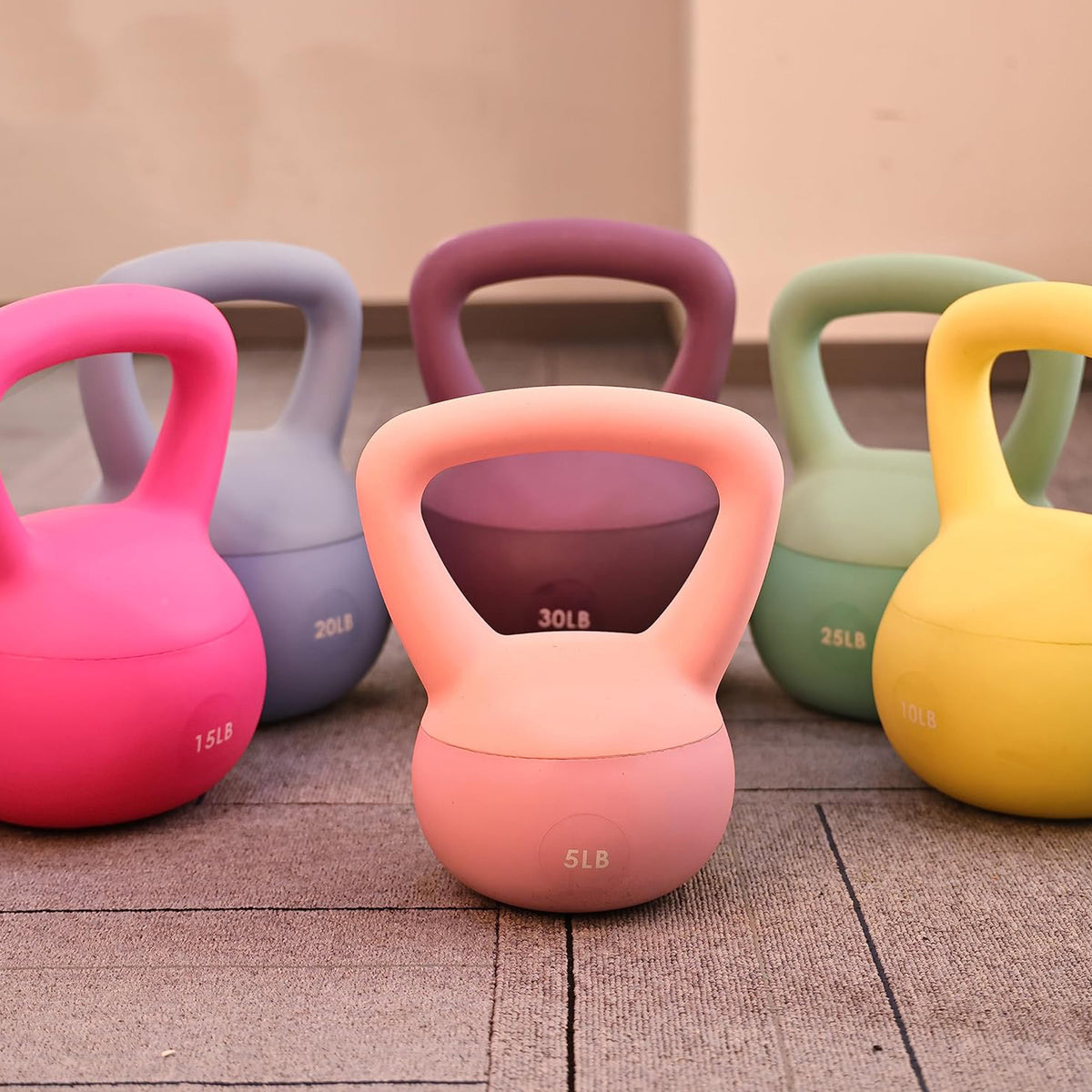 Fitvids Soft Kettlebell Ergonomic Grip, Iron & Sand Filled, 5lb, Pink (Open Box)