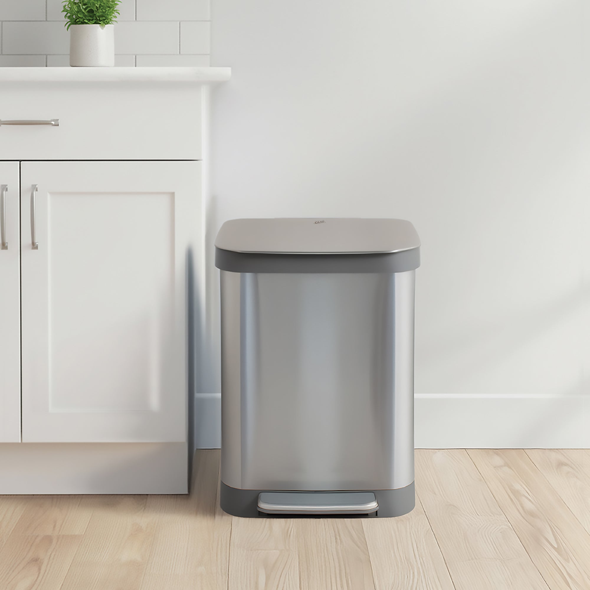 Glad Step Trash Can, Series 2 Soft Close Bin with Odor Protection (Open Box)