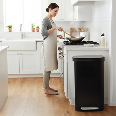 Glad Step Trash Can, Series 2 Soft Close Bin with Odor Protection, 20 Gal, Black (Used)