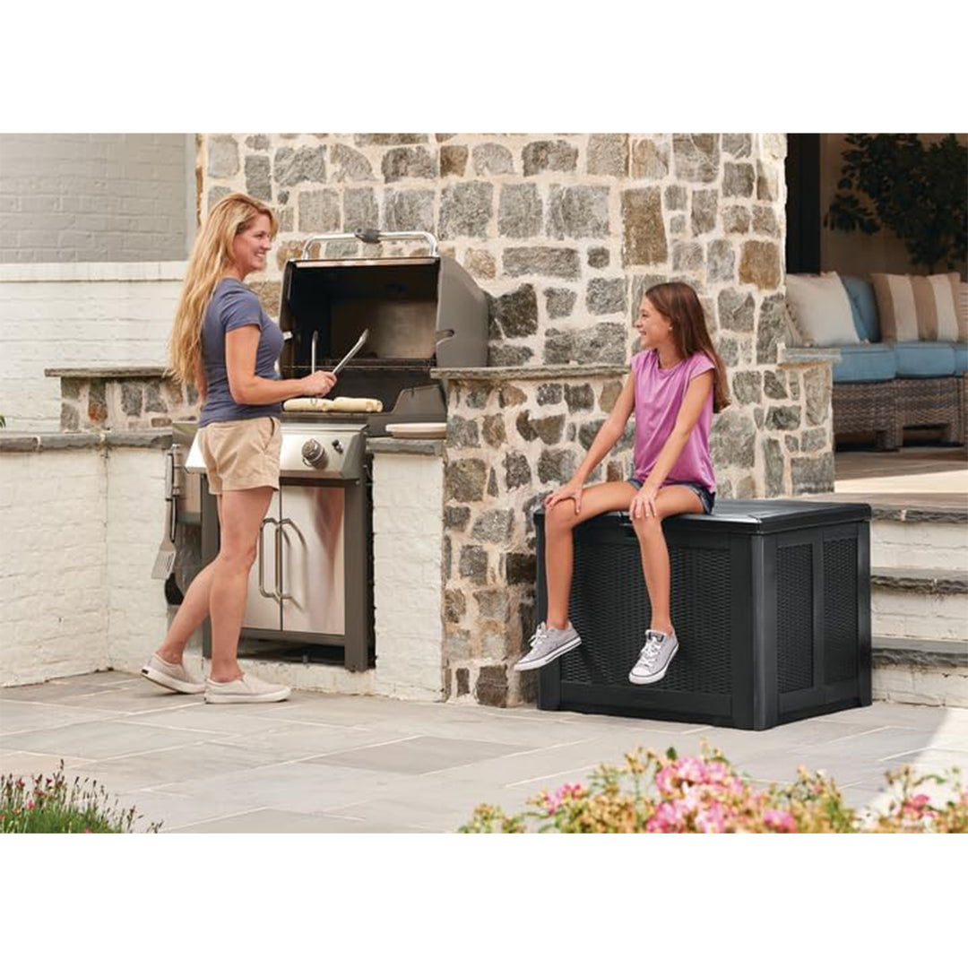 Rubbermaid Medium Storage Deck Box, Outdoor Resin Organizer, 74 Gallon, Brown