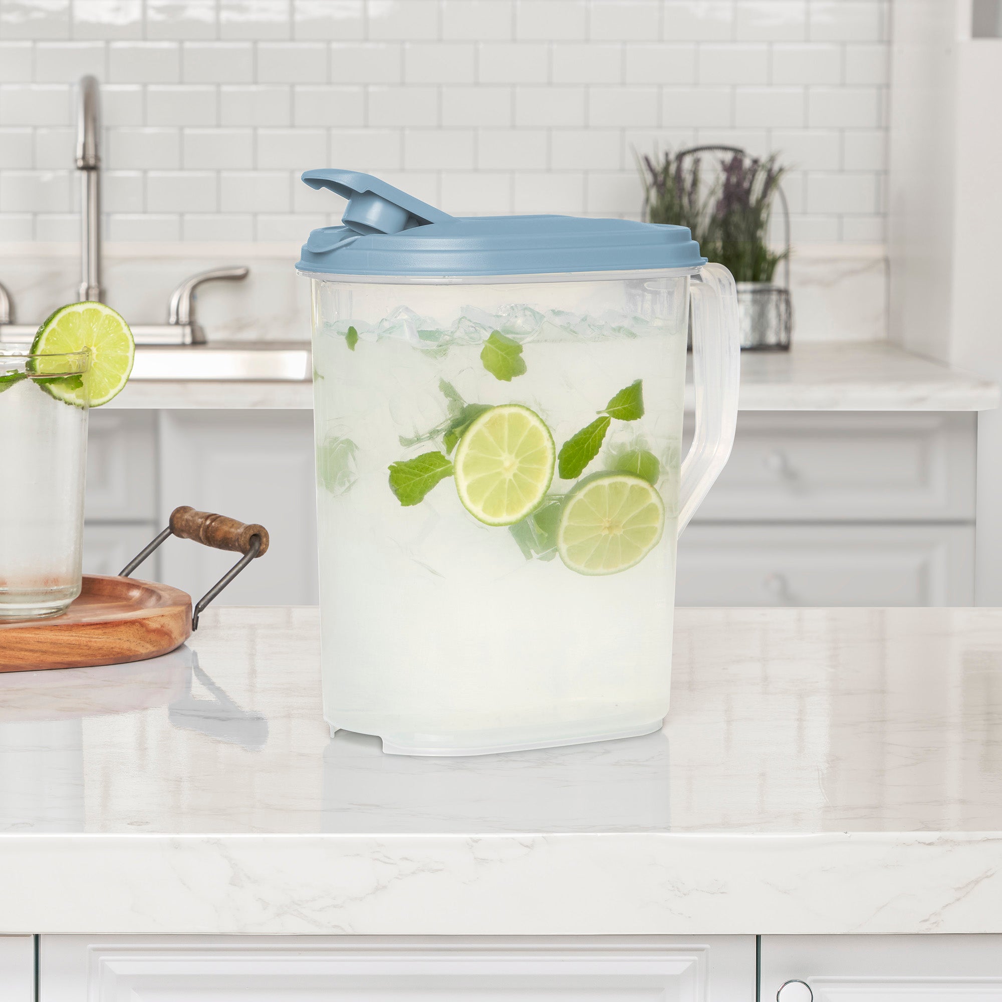 Sterilite 1 Gallon Plastic Hinged Pitcher w/ Comfort Grip Handle, Blue, 24 Pack - VMInnovations