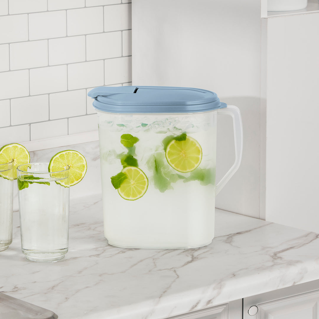 Sterilite 1 Gallon Plastic Hinged Pitcher w/ Comfort Grip Handle, Blue, 24 Pack
