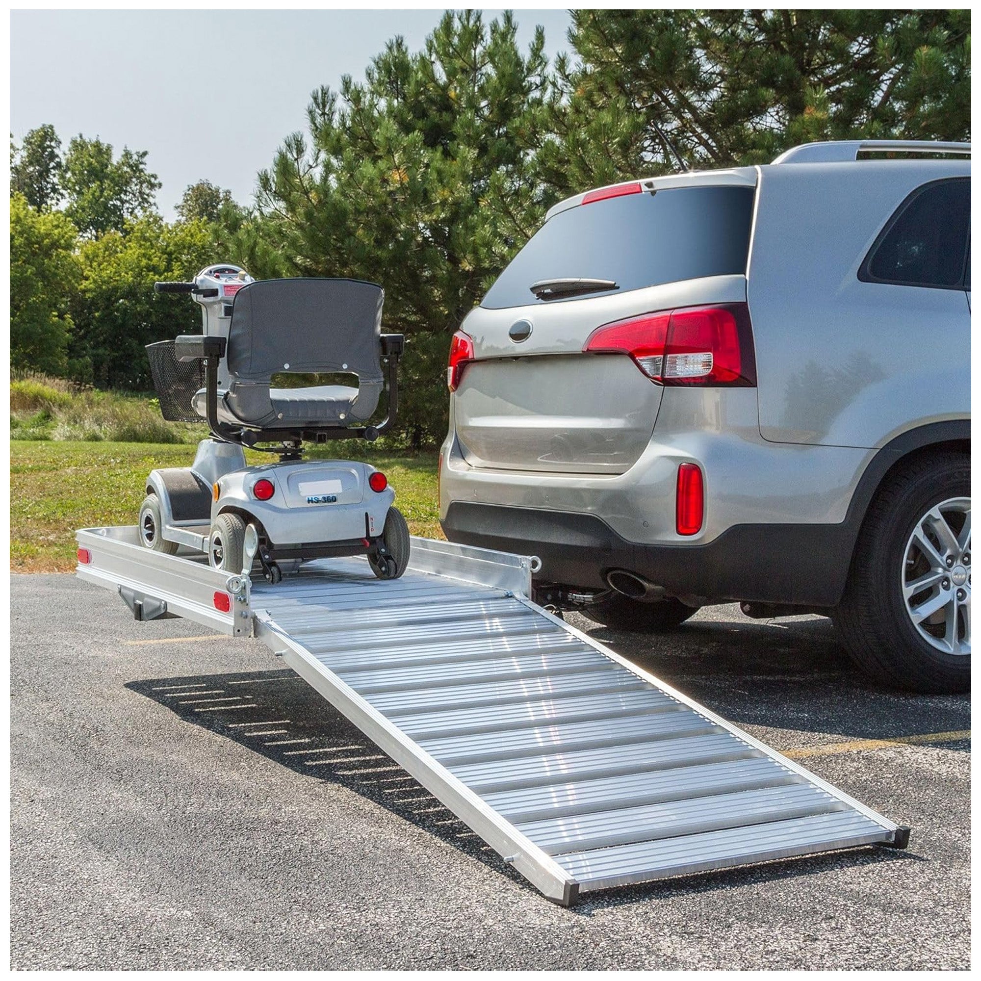 Elevate Outdoor Aluminum Tray Premium Carrier w/58-In Loading Ramp (Open Box) - VMInnovations