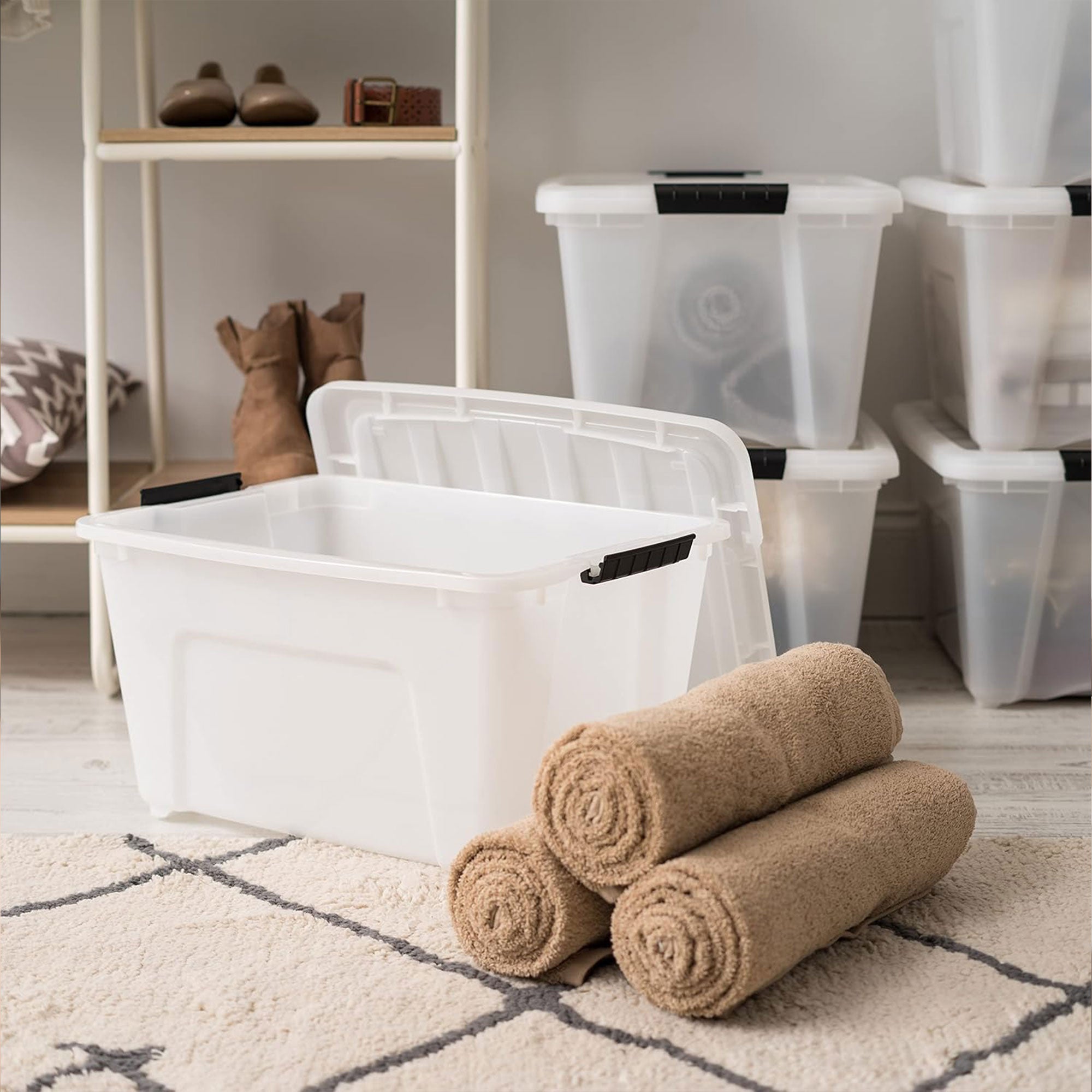IRIS USA 8 Pack Stackable Storage Bin, 32 Qt Plastic Totes with Lids, Pearl