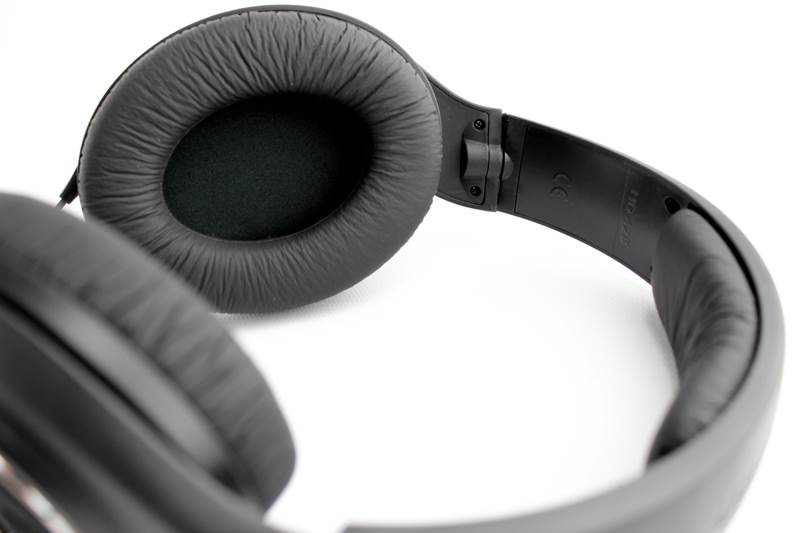 SENNHEISER HD428 Noise Cancelling Stereo Headphones (Open Box)