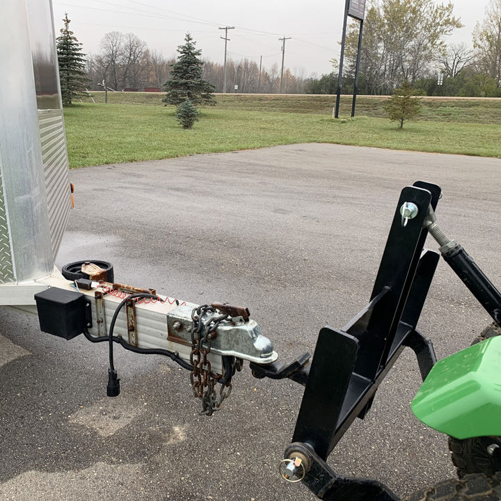 Field Tuff Heavy-Duty Tractor Hitch, 2" Receiver Suitcase Weight Holder, Black