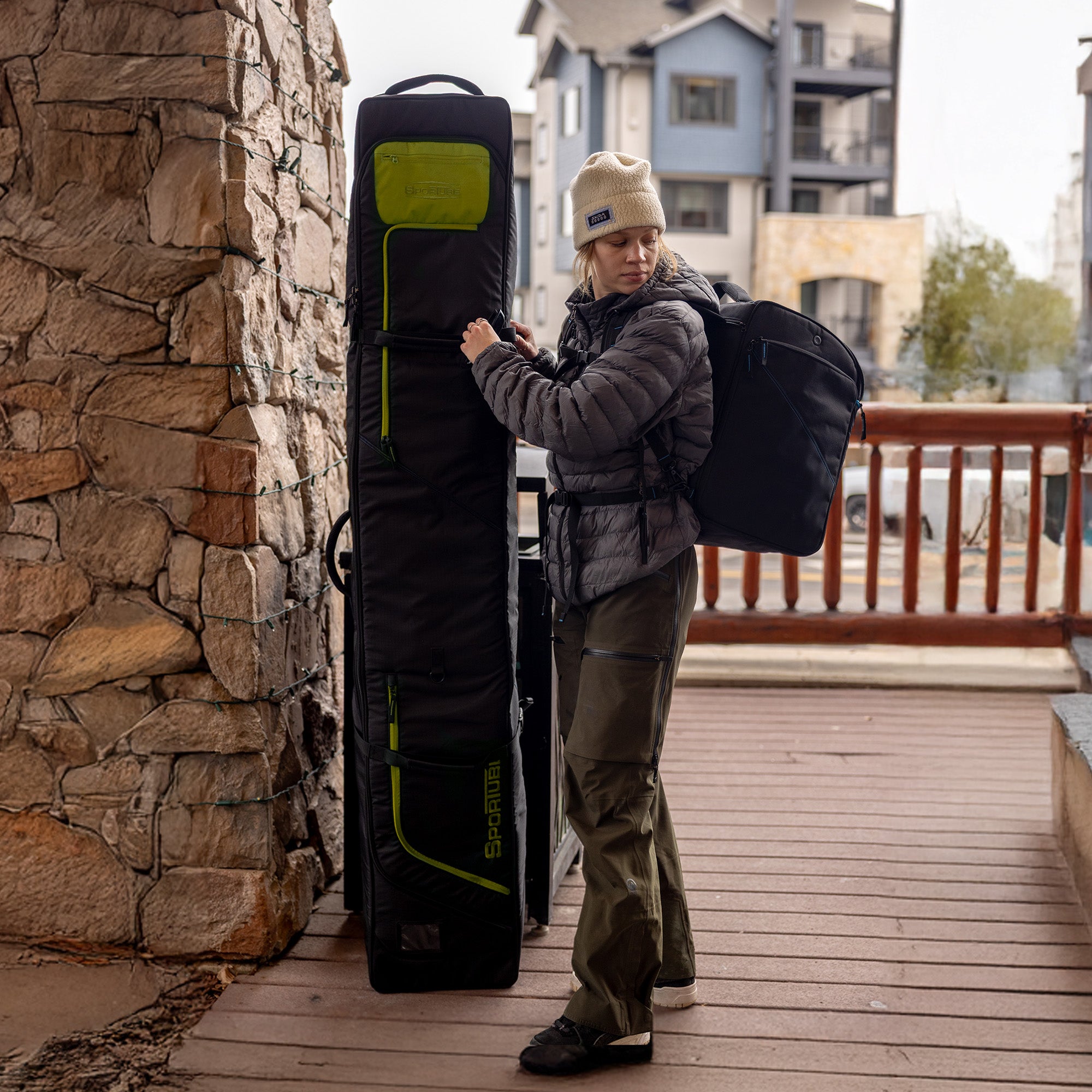Sportube Ski Shield Roller Bag w/ Wheels and Quick-Access Exterior Pockets(Used) - VMInnovations