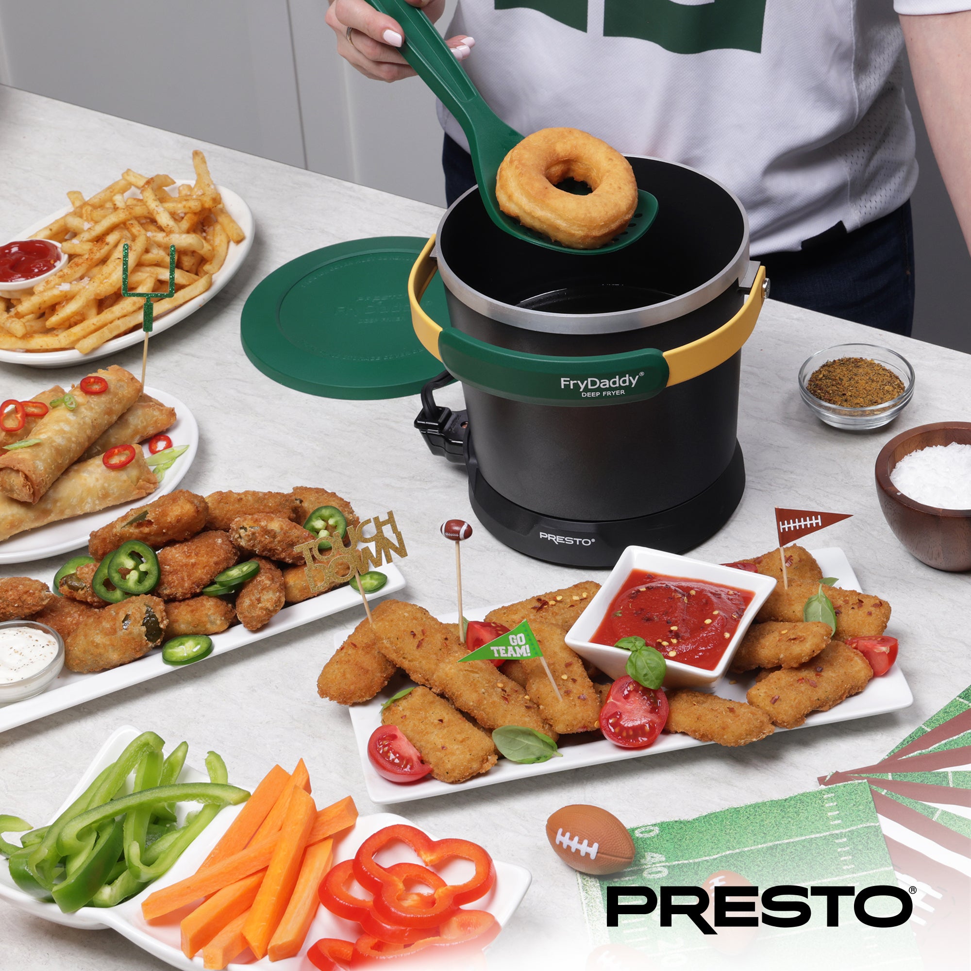Presto FryDaddy Electric Deep Fryer, Ceramic Nonstick, 4-Cup Oil Capacity, Multi - VMInnovations