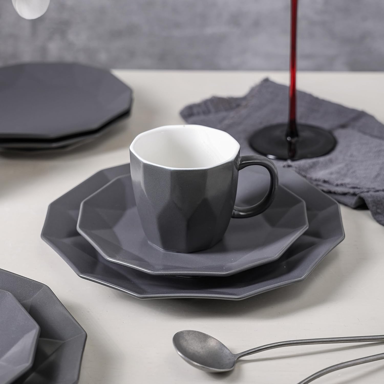 Stone Lain Jamie Informal Porcelain 16-Piece Geometric Dinnerware Set, Grey - VMInnovations