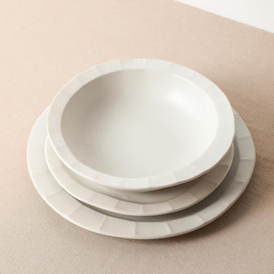 Stone Lain Oasis Stoneware 4 Piece Dinner Plate Dish Set - Serving Dishes, White - VMInnovations