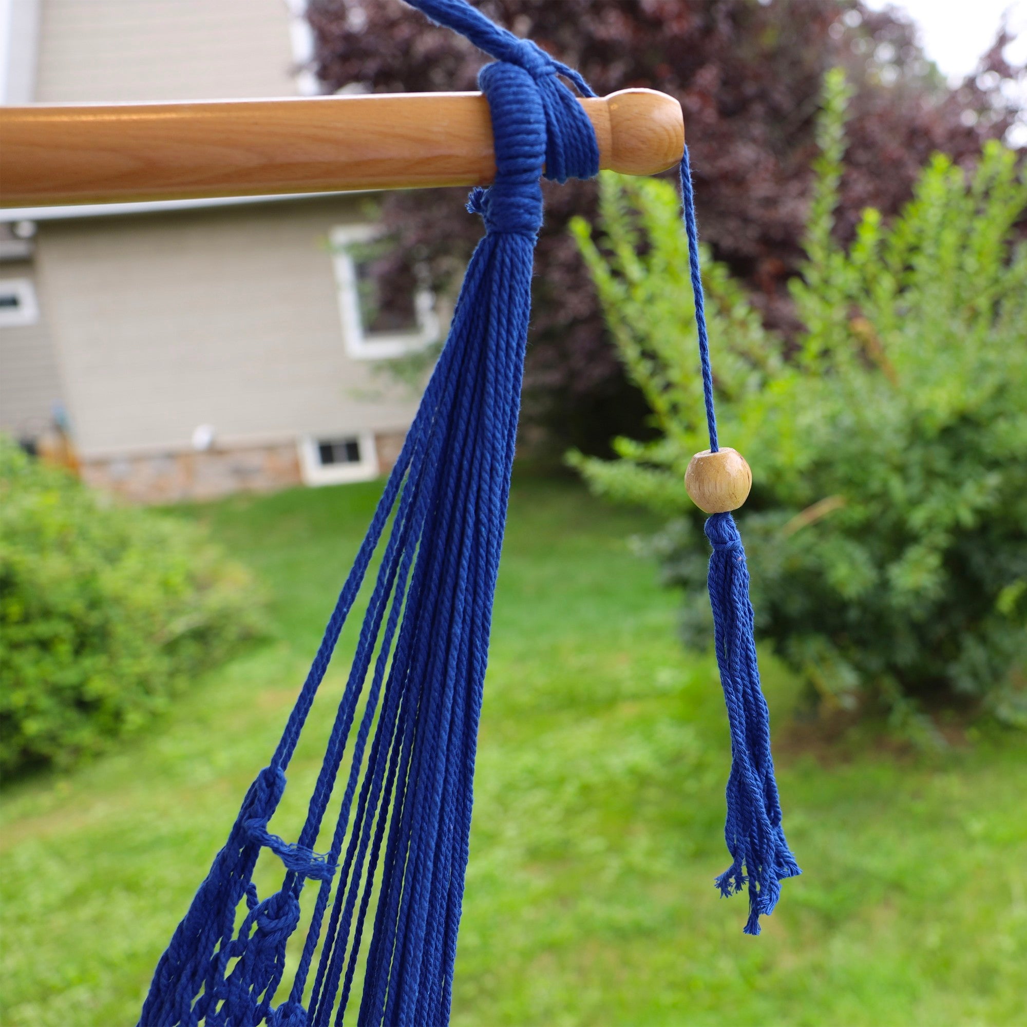 Bliss Hammocks Tahiti Rope Hammock Chair with Spreader Bar and Hardware, Blue - VMInnovations