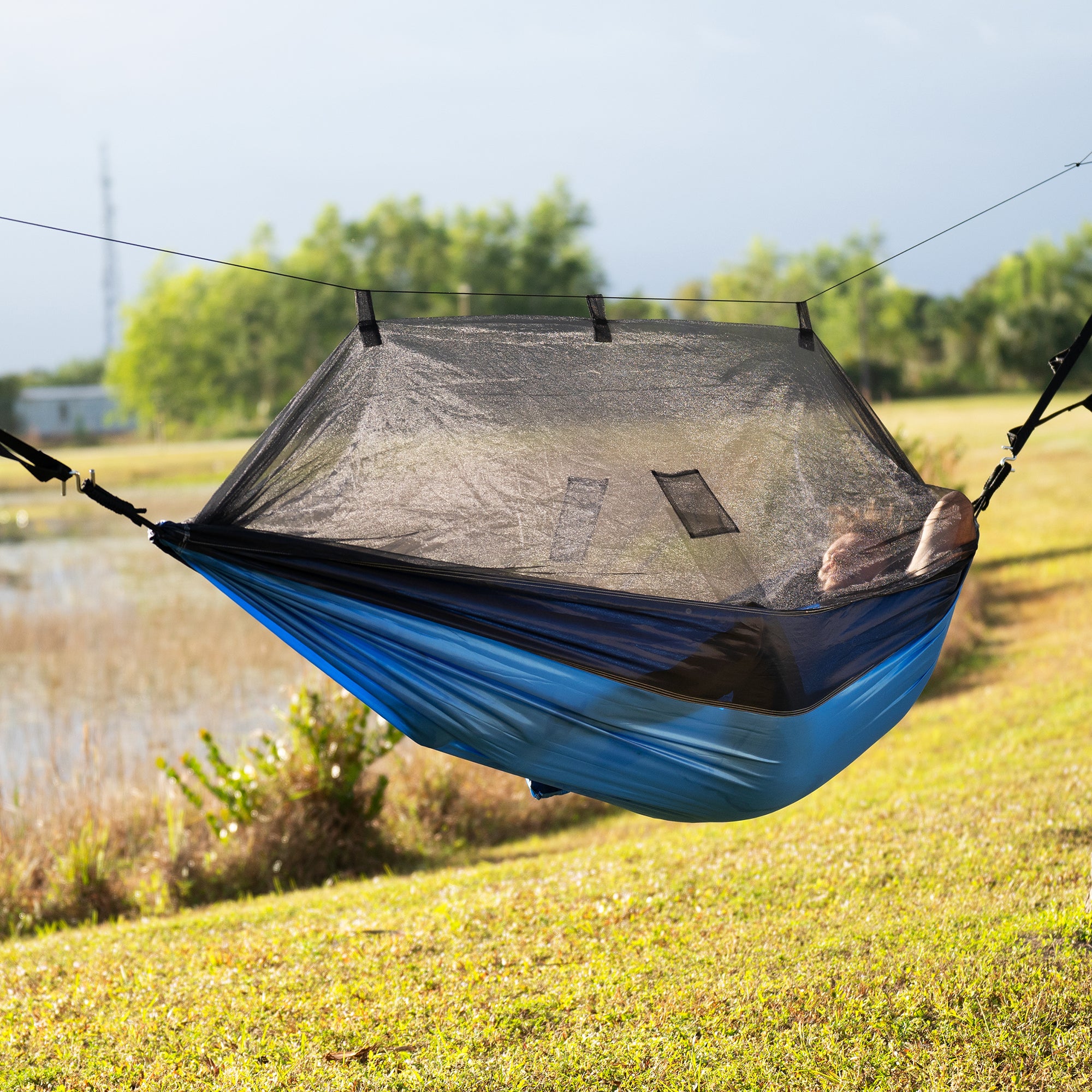 Bliss Hammocks Hammock in a Bag with Mosquito Net and Tree Straps, Royal Blue - VMInnovations