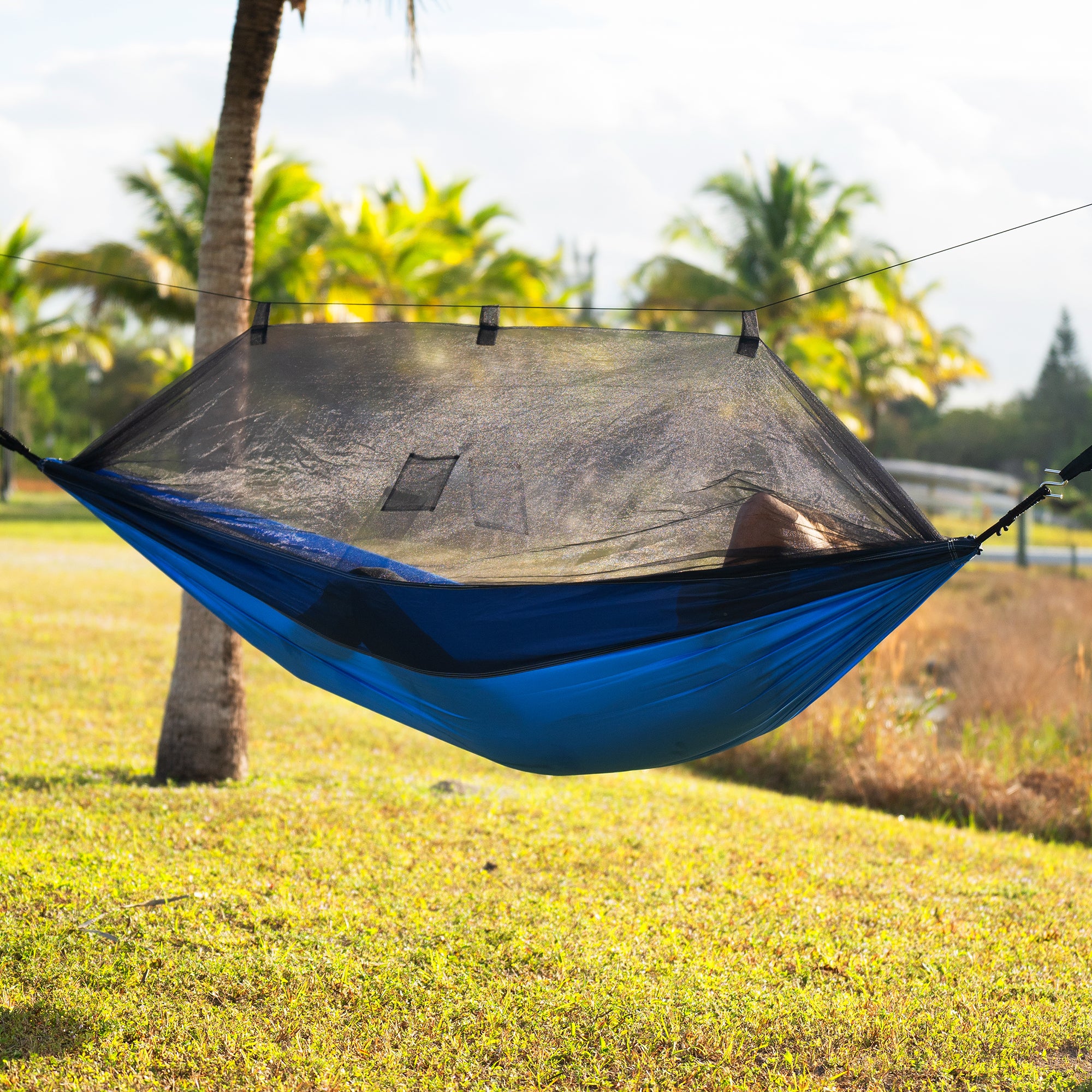 Bliss Hammocks Hammock in a Bag with Mosquito Net and Tree Straps, Royal Blue - VMInnovations