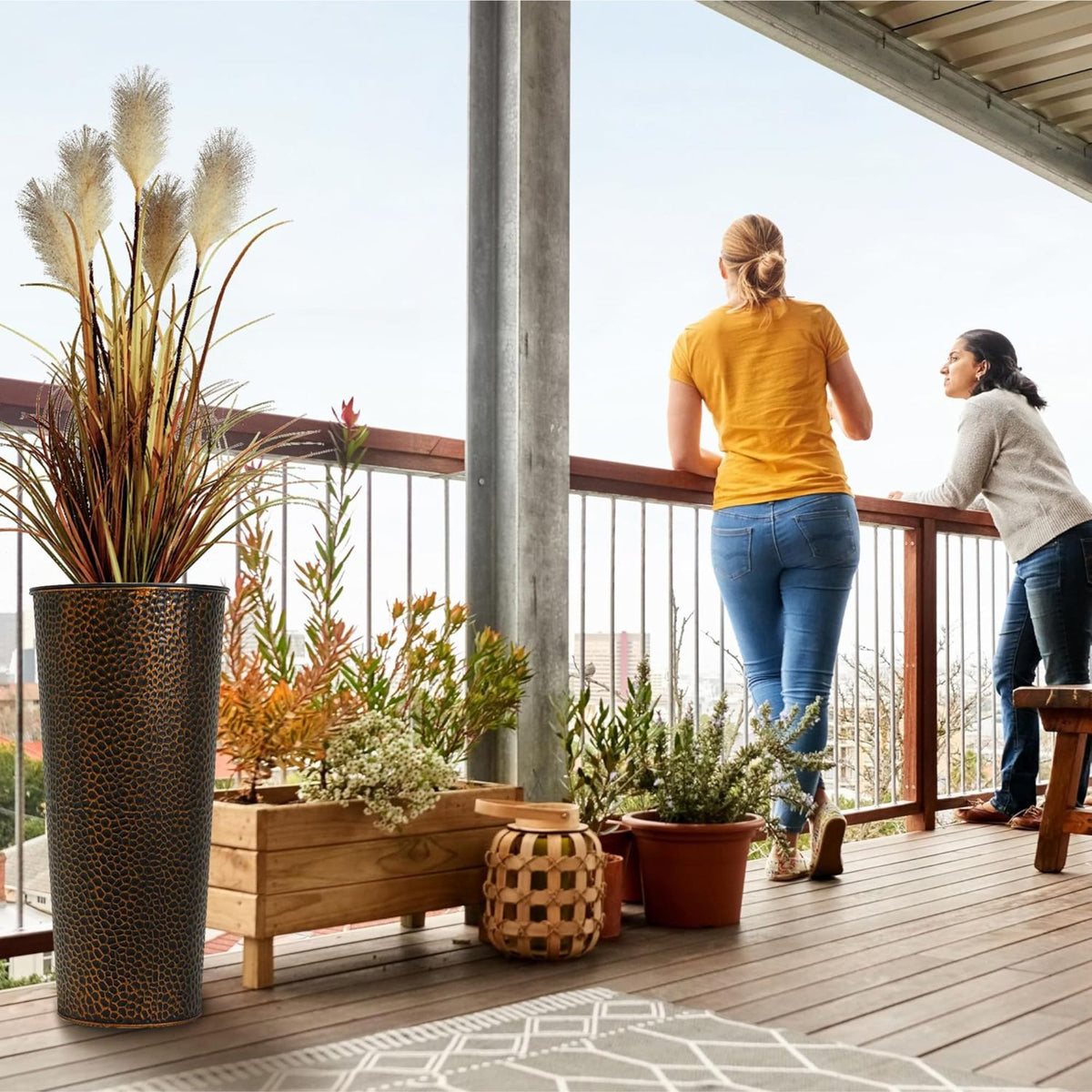 Worth 2 Pack 25" Metal Planter with Inside Pot for Indoors or Outdoors(Open Box)