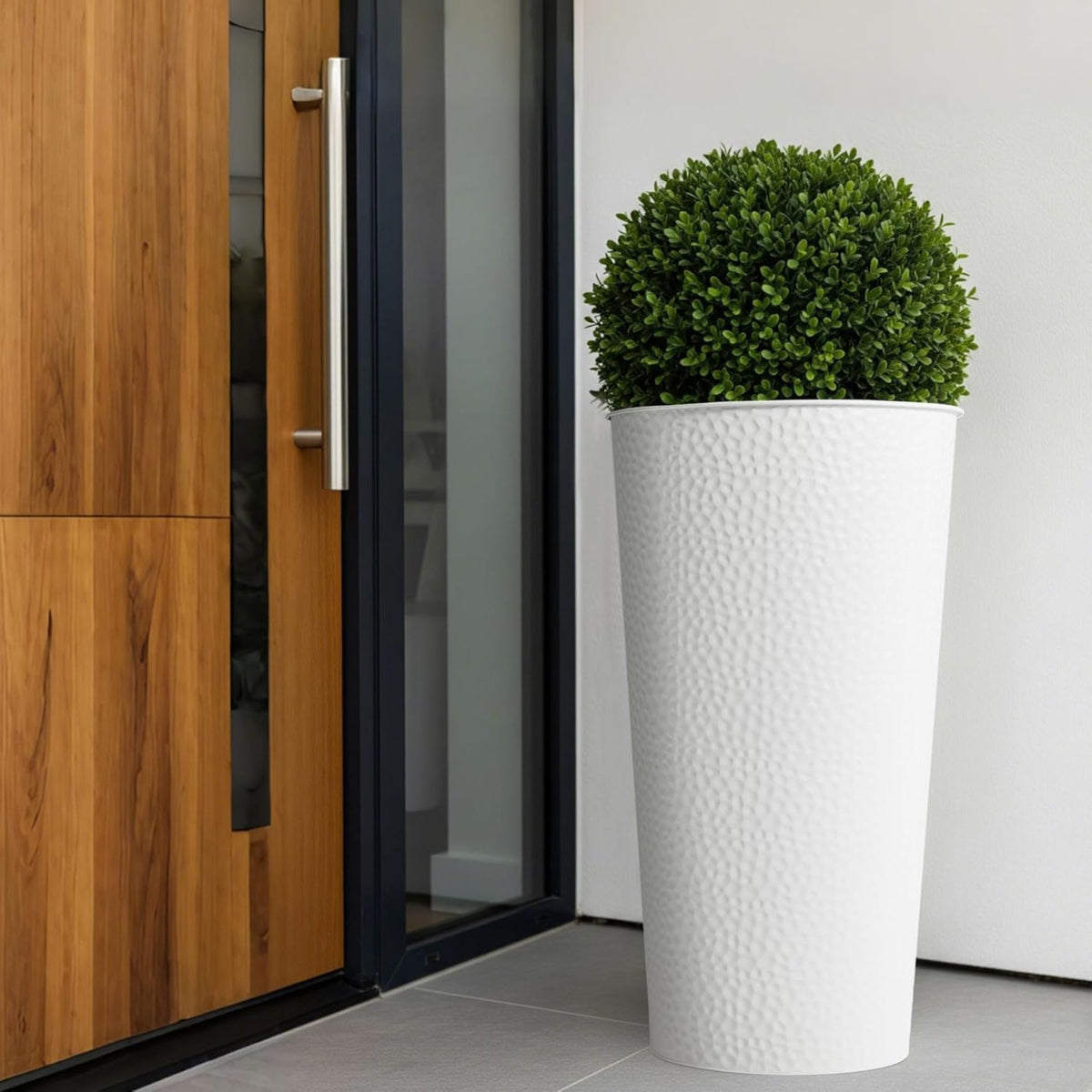 Worth 2 Pack 28" Metal Planter with Inside Pot for Indoors or Outdoors(Open Box)