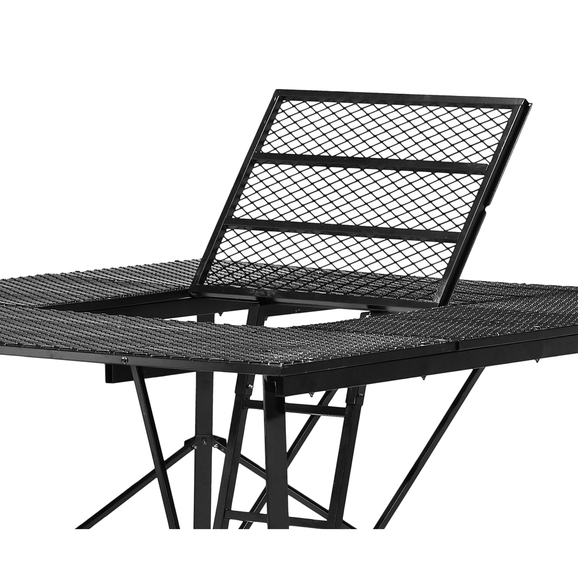 Muddy Ground Blind Platform, 65"L x 65"W Steel Outdoor Hunting Trap (Open Box)