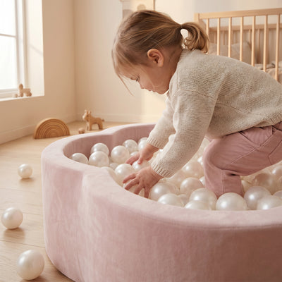KIDKII Flower Ball Pit Velvet Indoor Play Toy for Toddlers, 200 Balls, Pink - VMInnovations