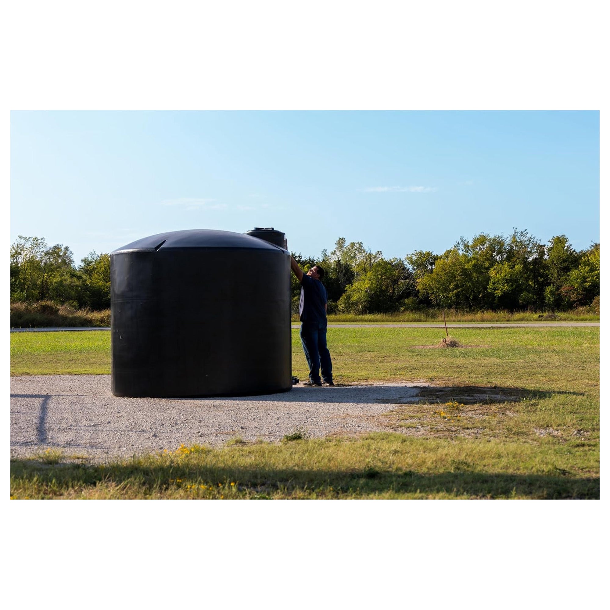 Norwesco Vertical Above-Ground Water Storage Tank, 2500 Gallon Capacity, Black