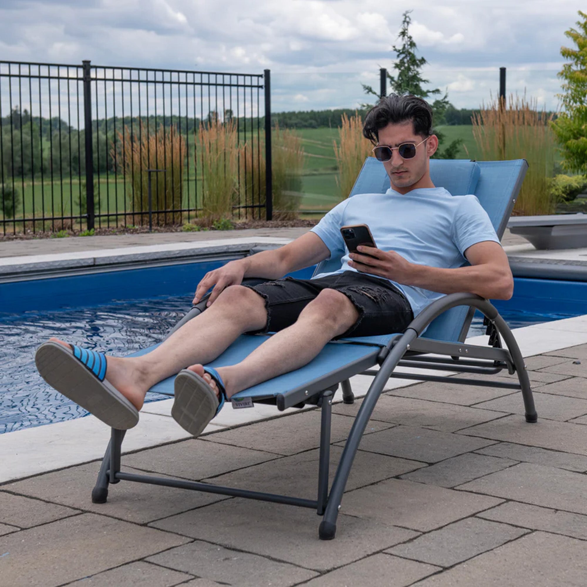 Vivere Aluminum Reclining Dockside Sun Lounger for Patio & Pool, Cape Cod - VMInnovations