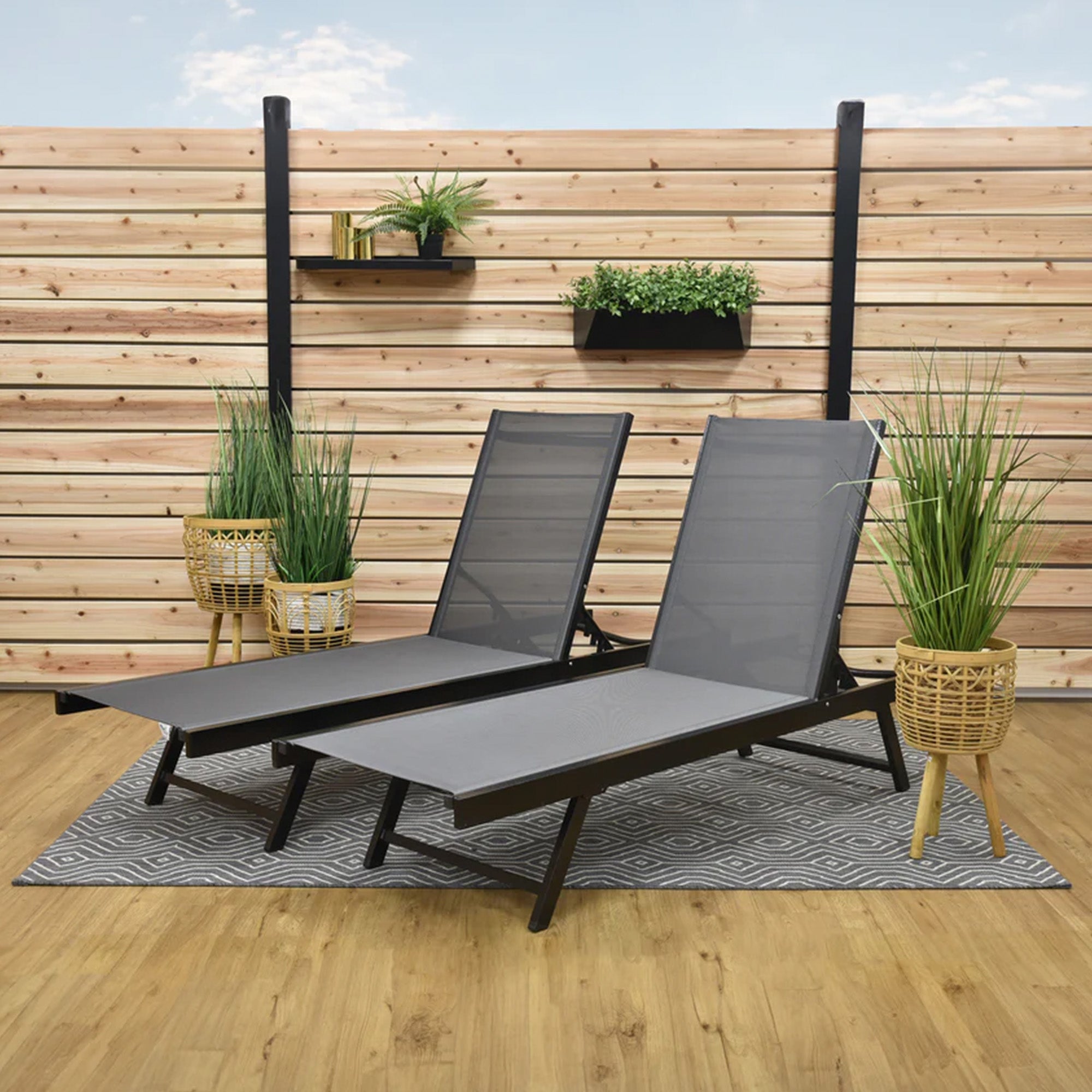 Vivere Aluminum Outdoor Chaise Lounge Chairs for Patio and Pool, Set of 2, Black - VMInnovations