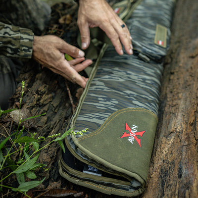 Avian-X Deluxe Floating Gun Case with Closed-Cell Foam Construction, Bottomland