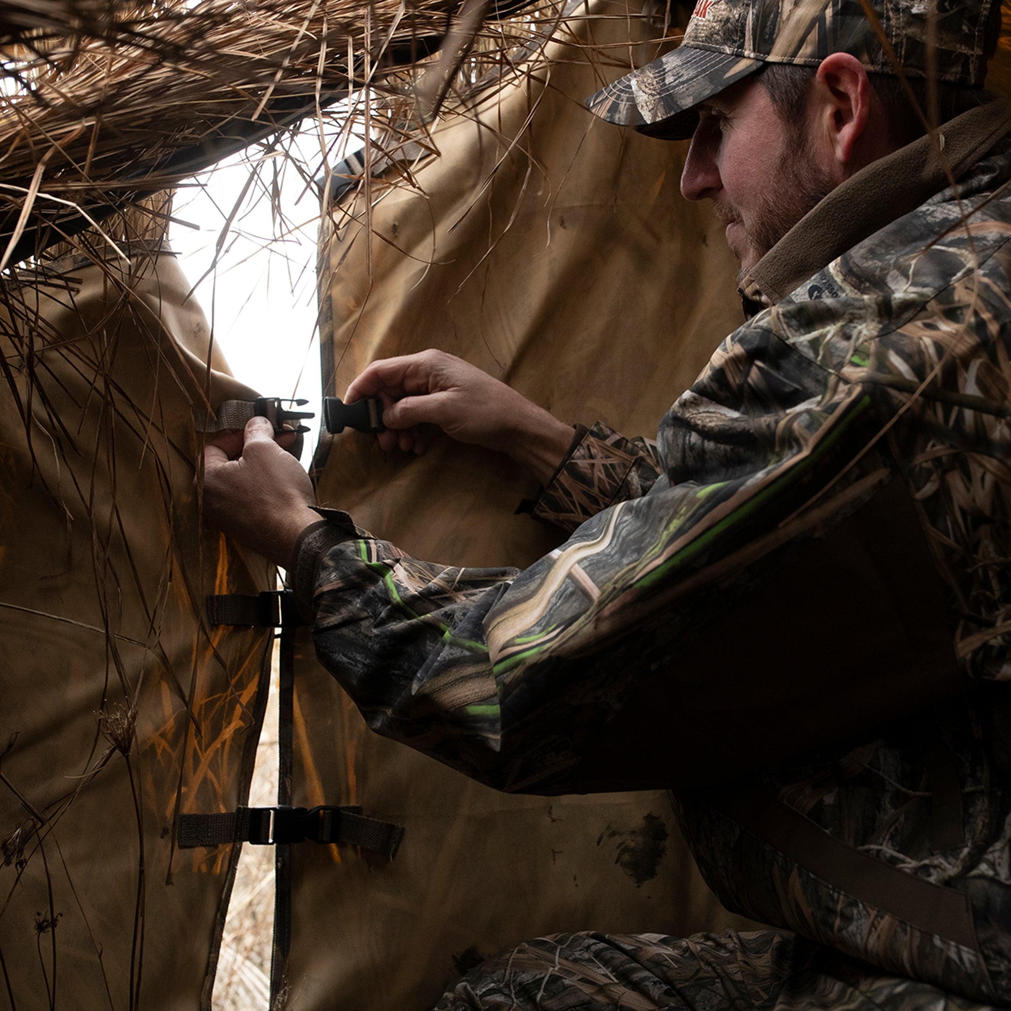 Avian X G-Blind Portable Waterfowl Hunting Blind, Mossy Oak Shadow Grass