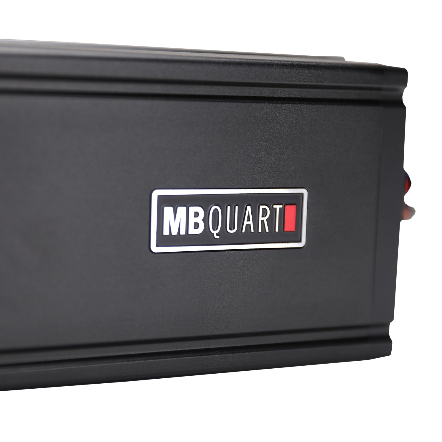 MB Quart Discus Monoblock Marine Amplifier with Top Mounted Controls, 600 Watts - VMInnovations