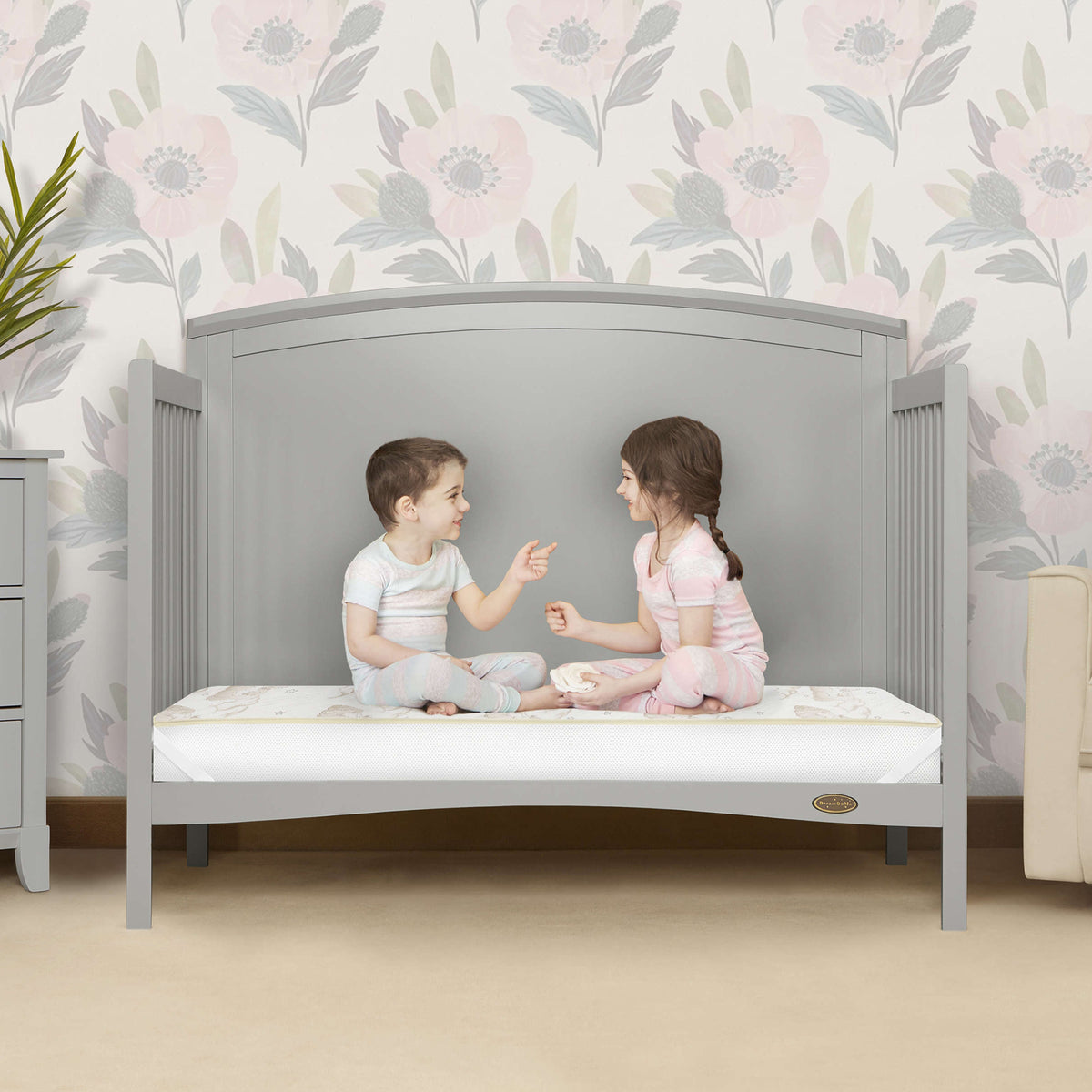 Dream on Me Holly 5 Inch Crib Mattress 52x28, Waterproof, White and Brown (Used)