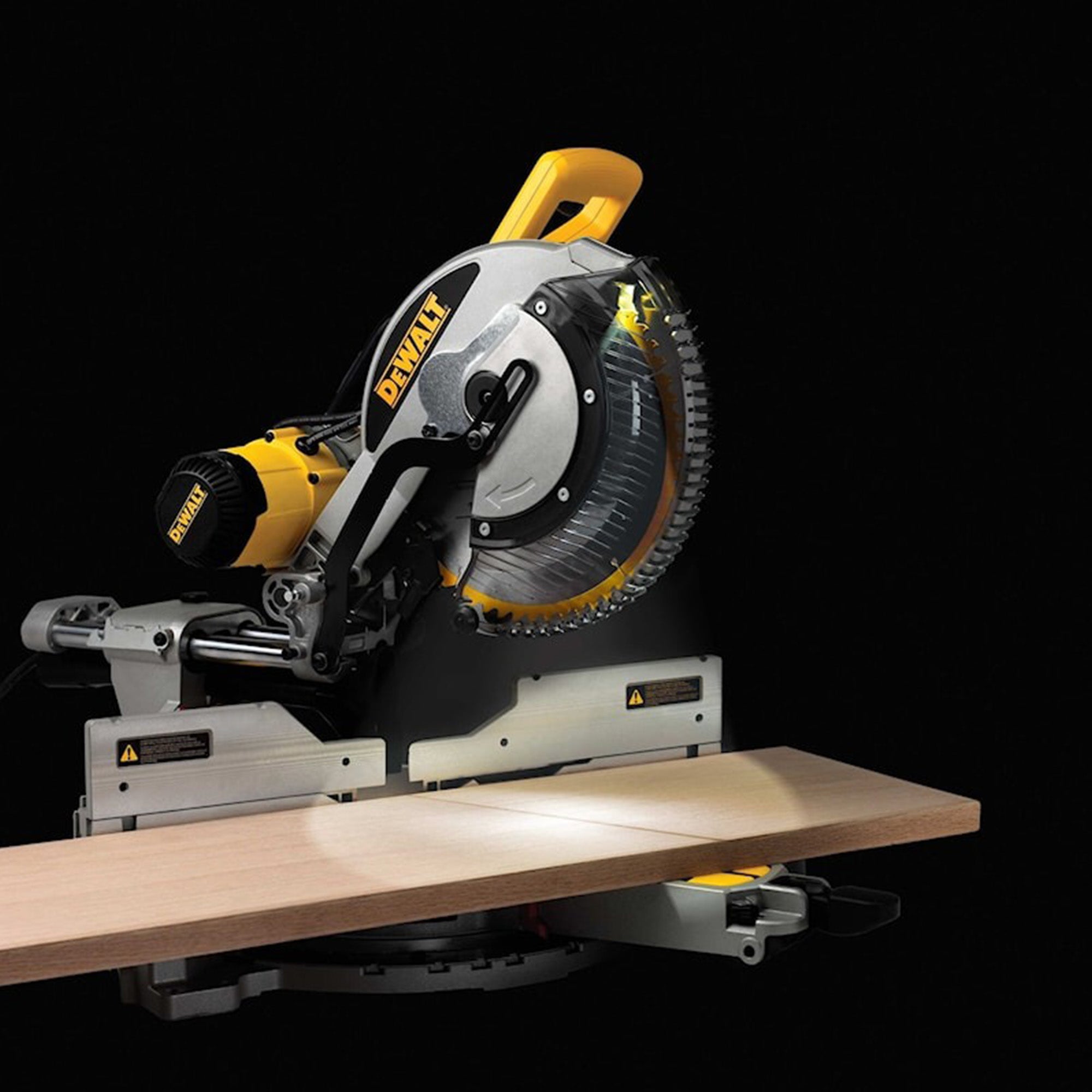 Dewalt 12" Double-Bevel Sliding Compound Miter Saw, 15 Amp Power Tool (Renewed)