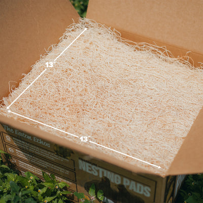 Eaton Pet and Pasture Premium Nesting Pads for Laying Hens, 13" x 13", (Used)