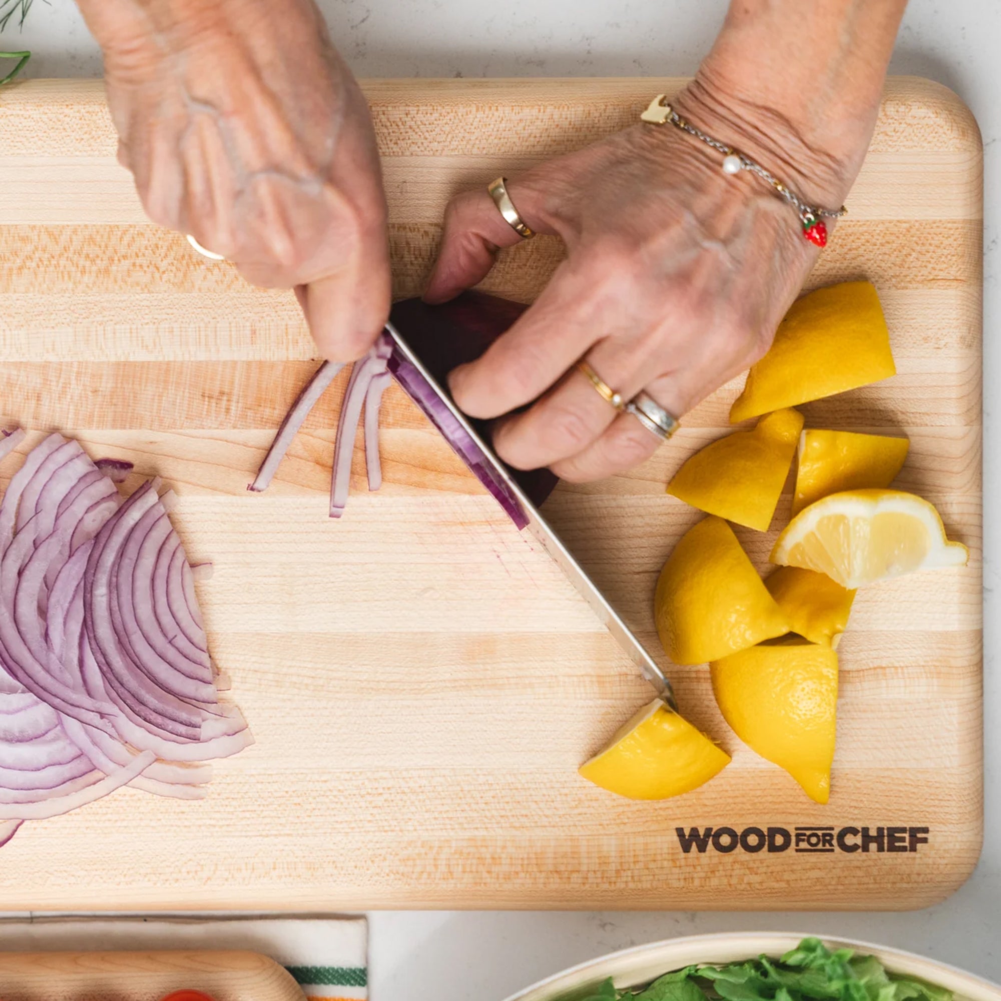 WoodForChef Mizu Walnut Edge Grain Cutting Board for Kitchen, 20" x 10" x 1.10"