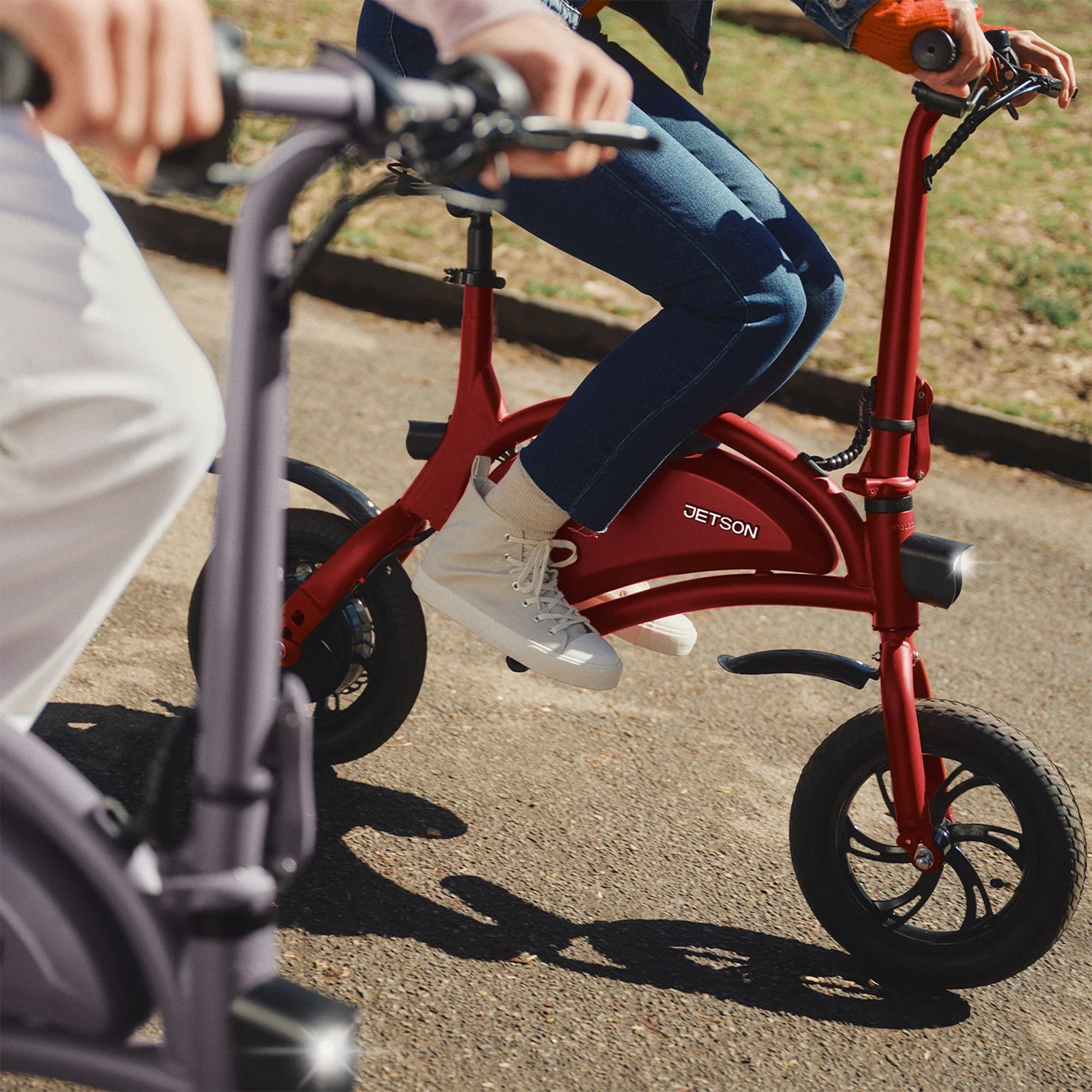 Jetson Bolt Compact Electric Ride-On with Cruise Control and Handle, Black