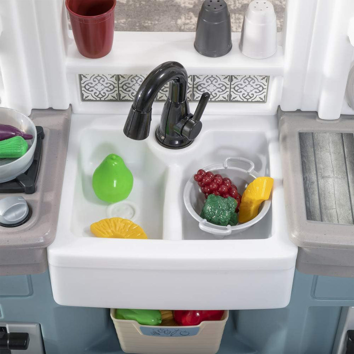 Step2 Timeless Trends Kitchen Playset with Accessories for Kids 2 Years and Up