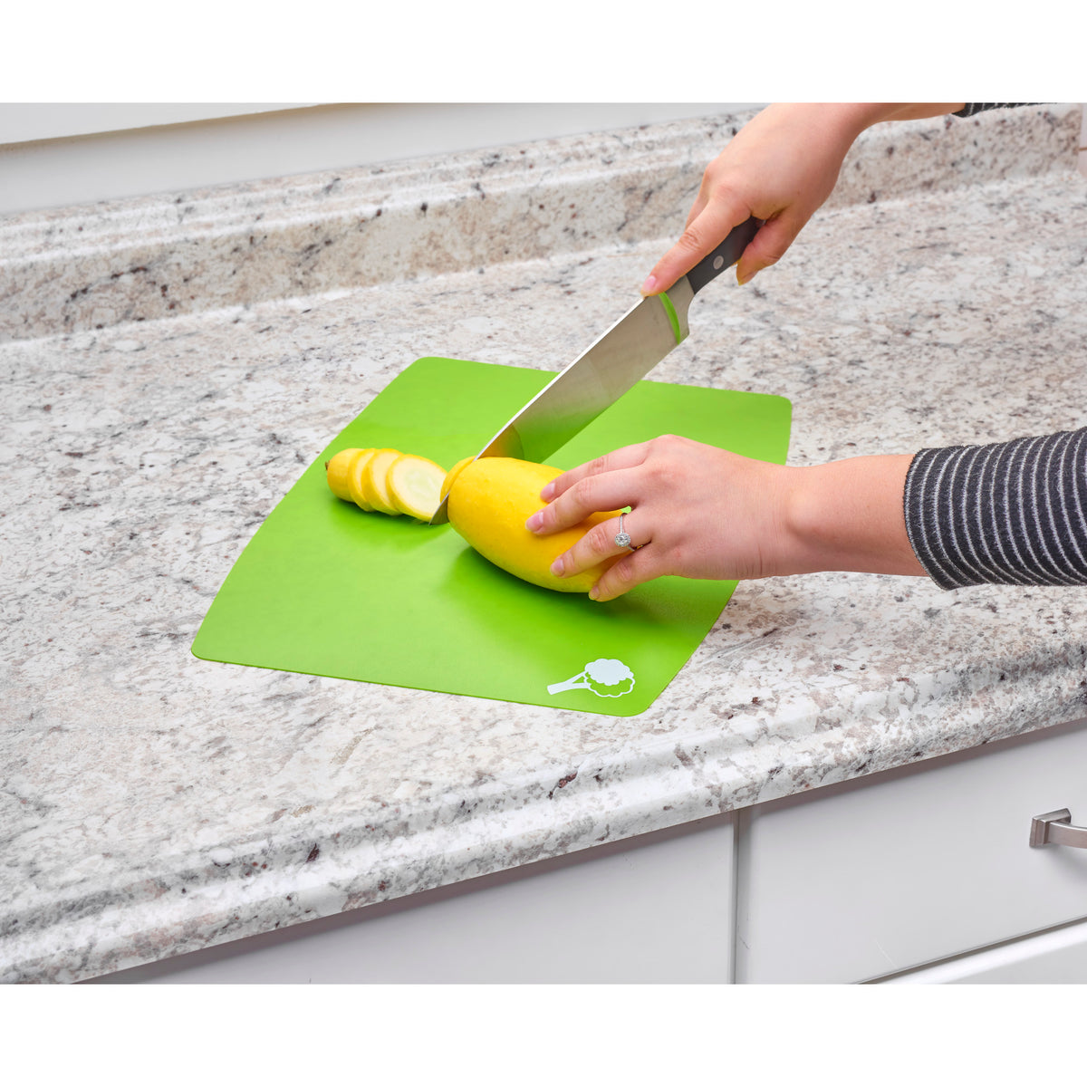 Rev-A-Shelf 448KB-BCSC-8C 8" Pullout Cabinet Organizer w/Universal Knife Block