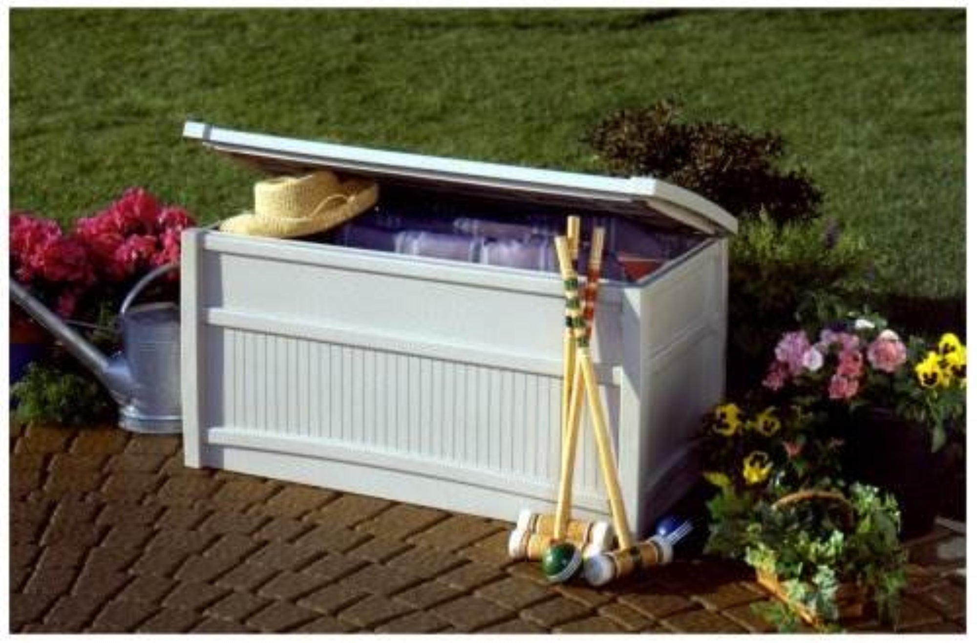 Suncast 50 Gallon Deck/ Garden Garage/Home Yard Storage Box - Taupe (Used)